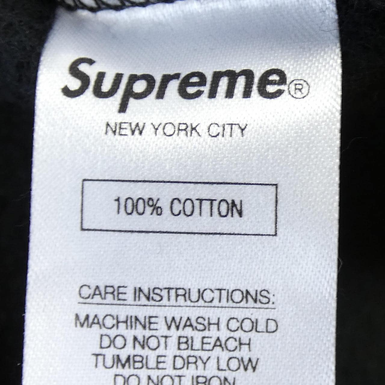 シュプリーム SUPREME パーカー