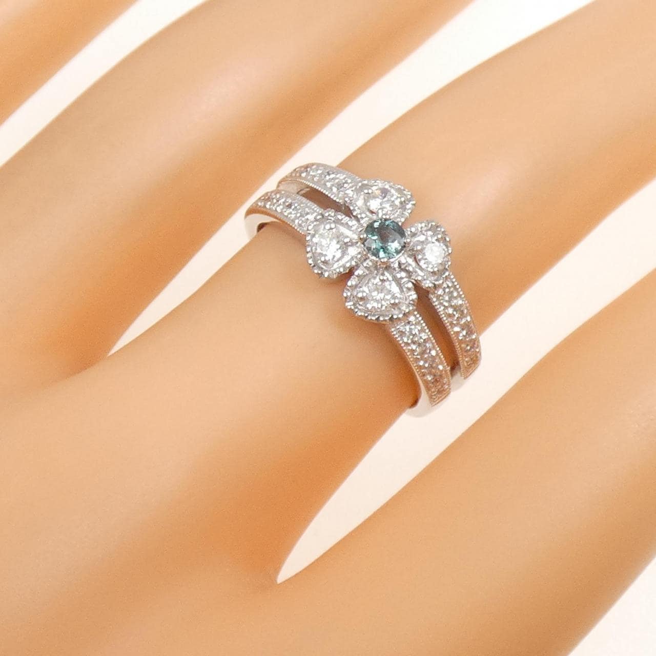 PT900 フラワー アレキサンドライト リング 0.10CT