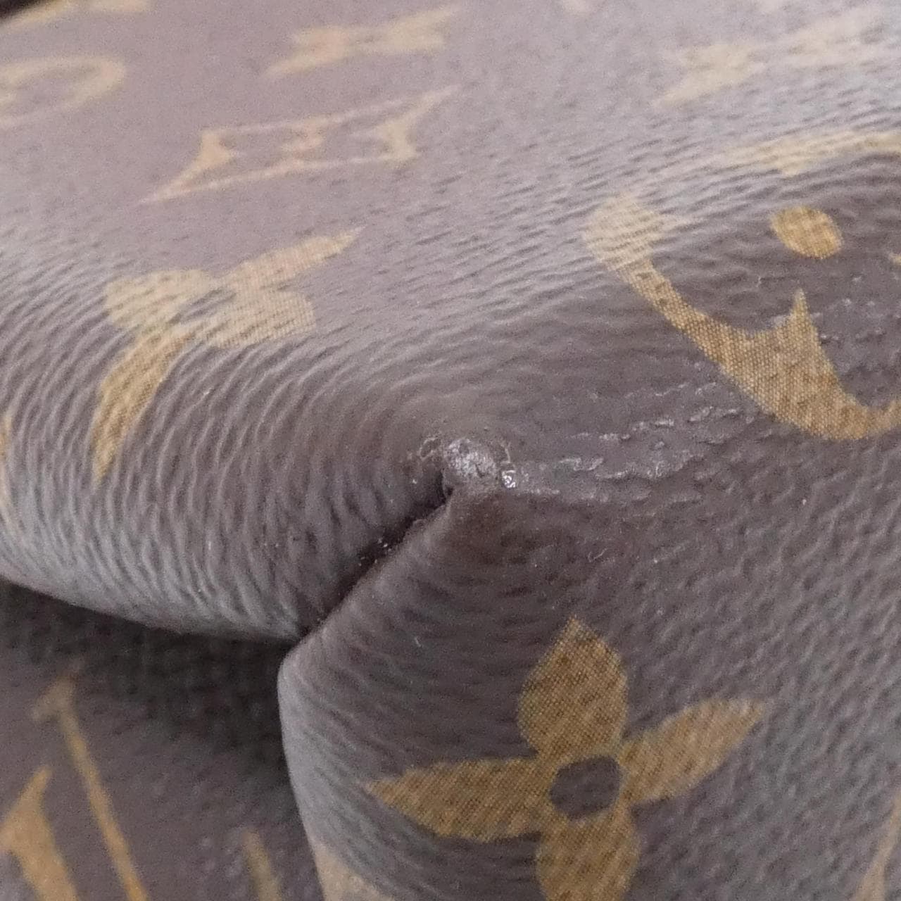 LOUIS VUITTON Monogram Rocky BB M44322 包