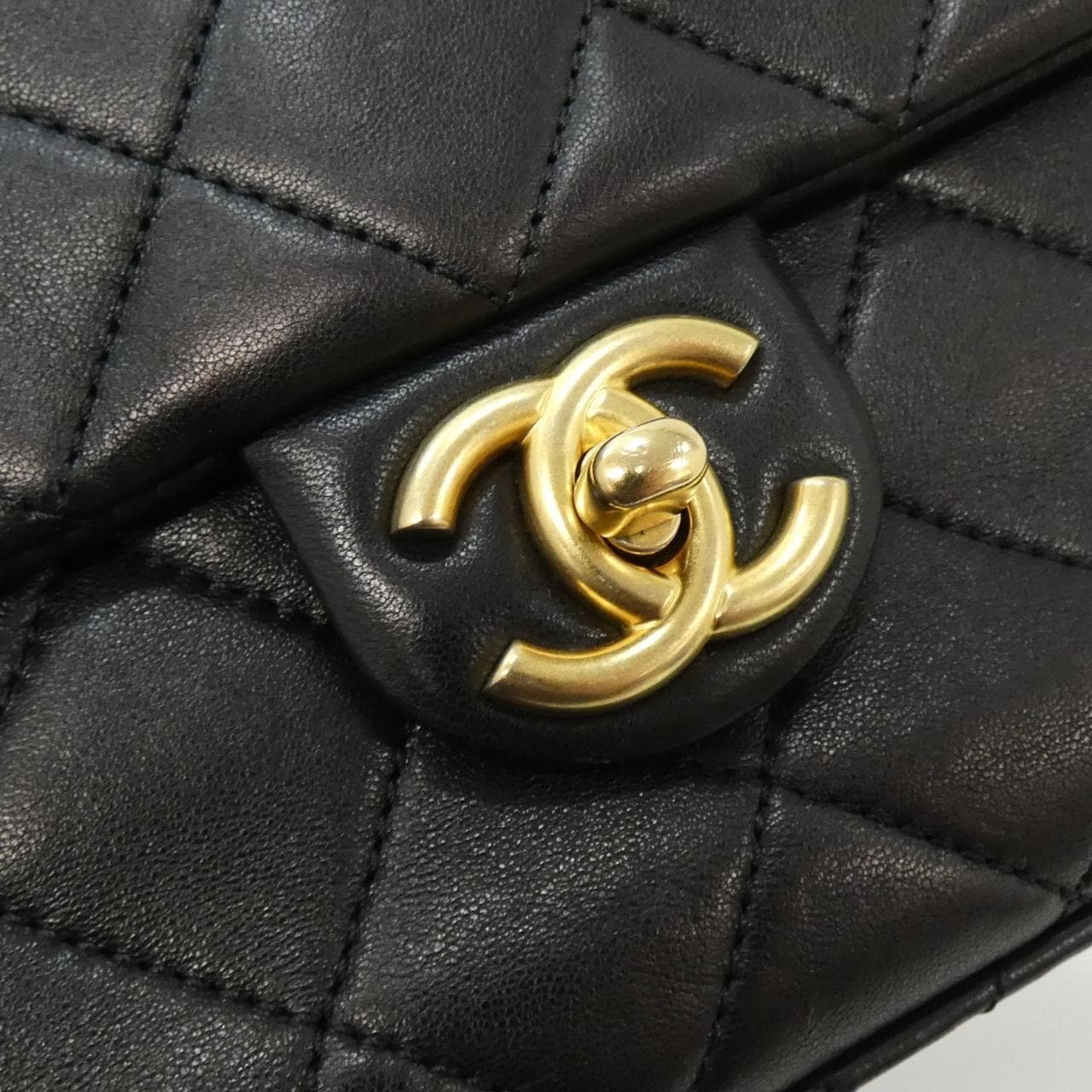 シャネル AS3885 ショルダーバッグ