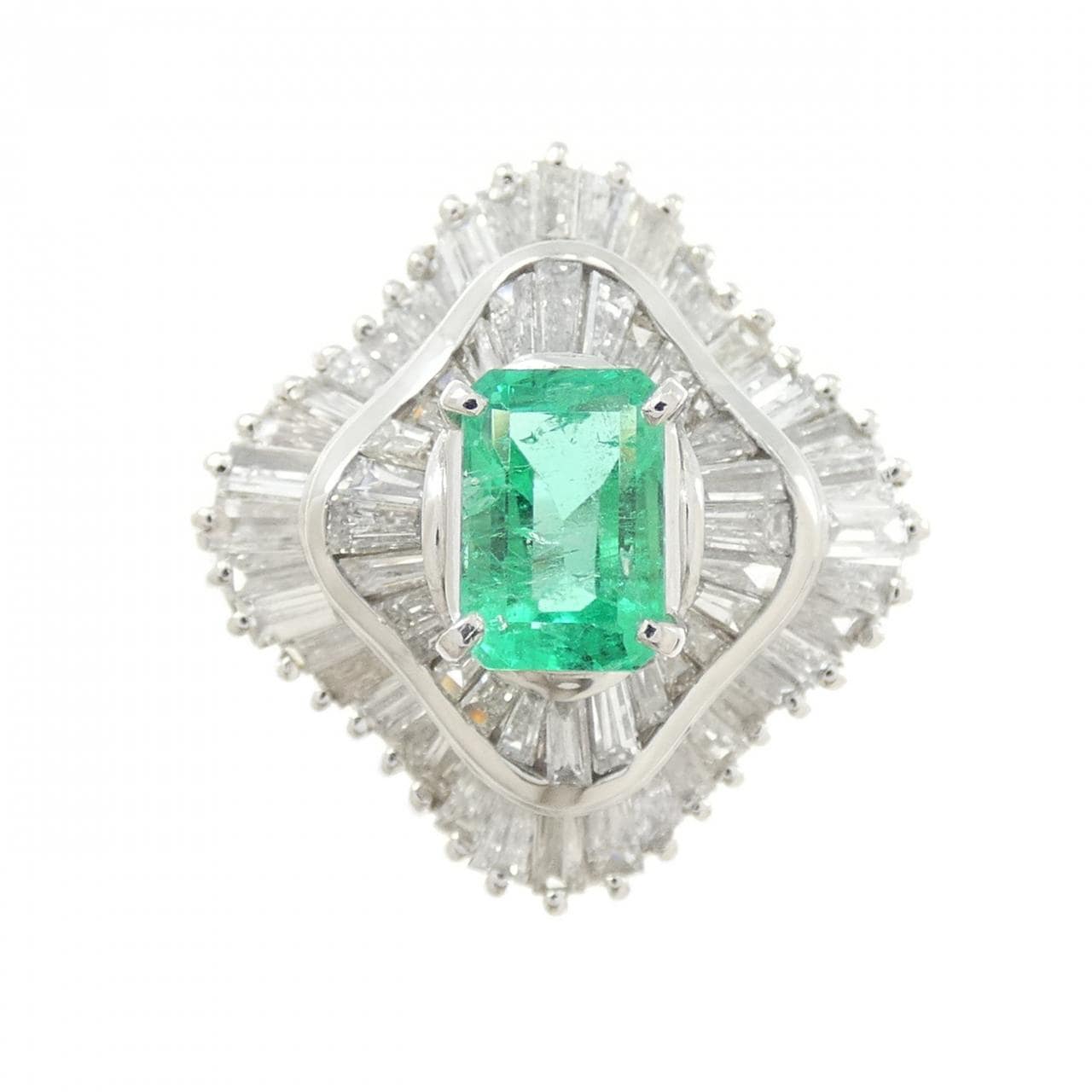 PT900 エメラルド リング 0.819CT