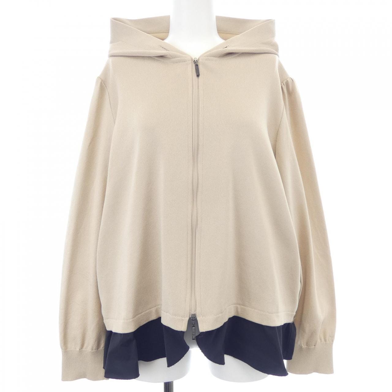 トゥービーシック TO BE CHIC パーカー