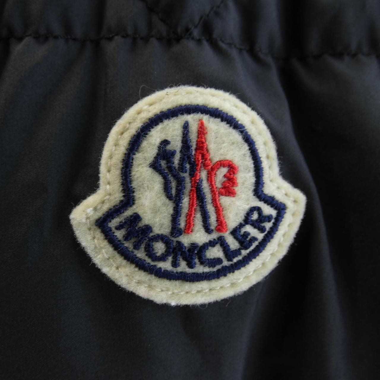 モンクレール MONCLER ダウンジャケット