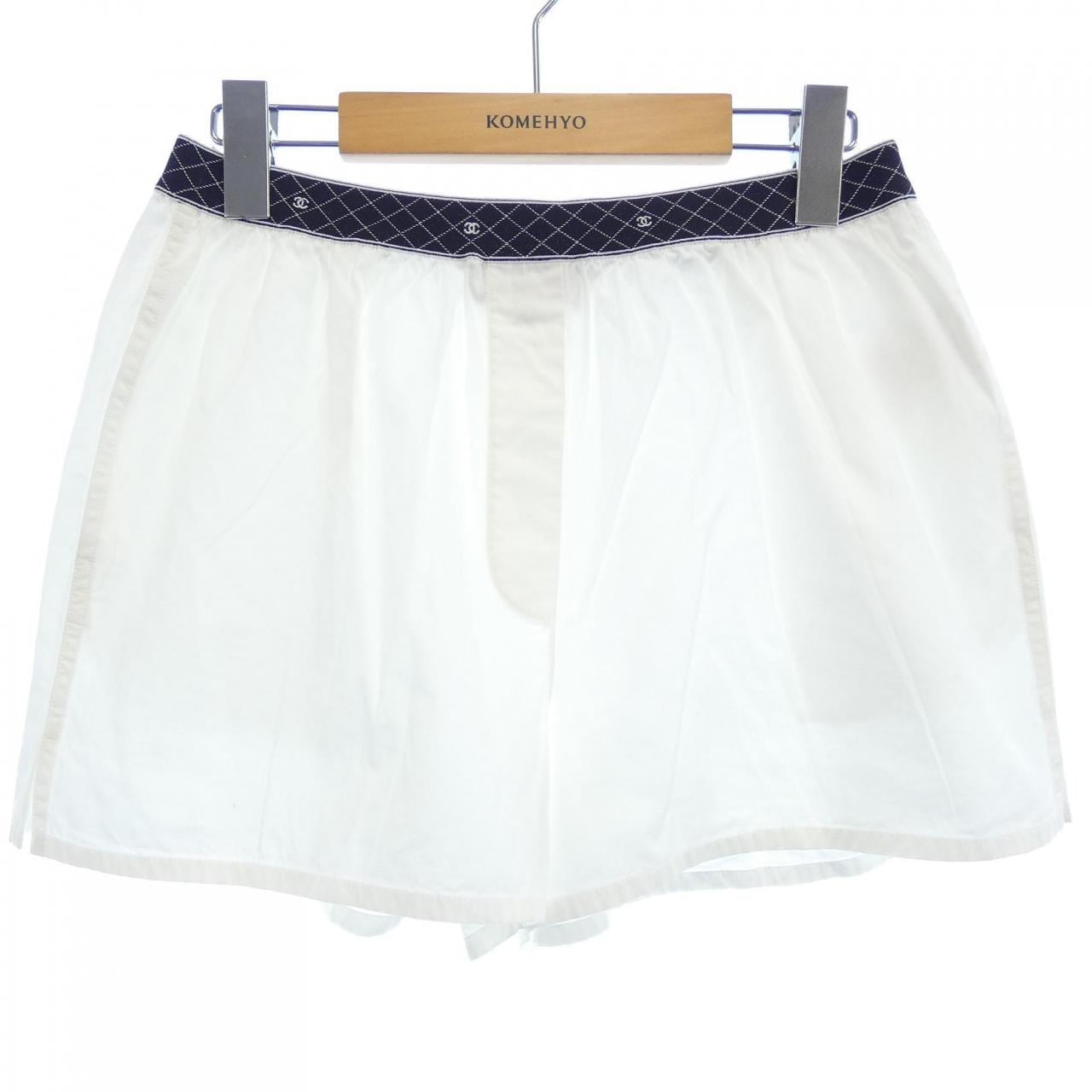 シャネル CHANEL LOOK6 P76789V40617 ショートパンツ