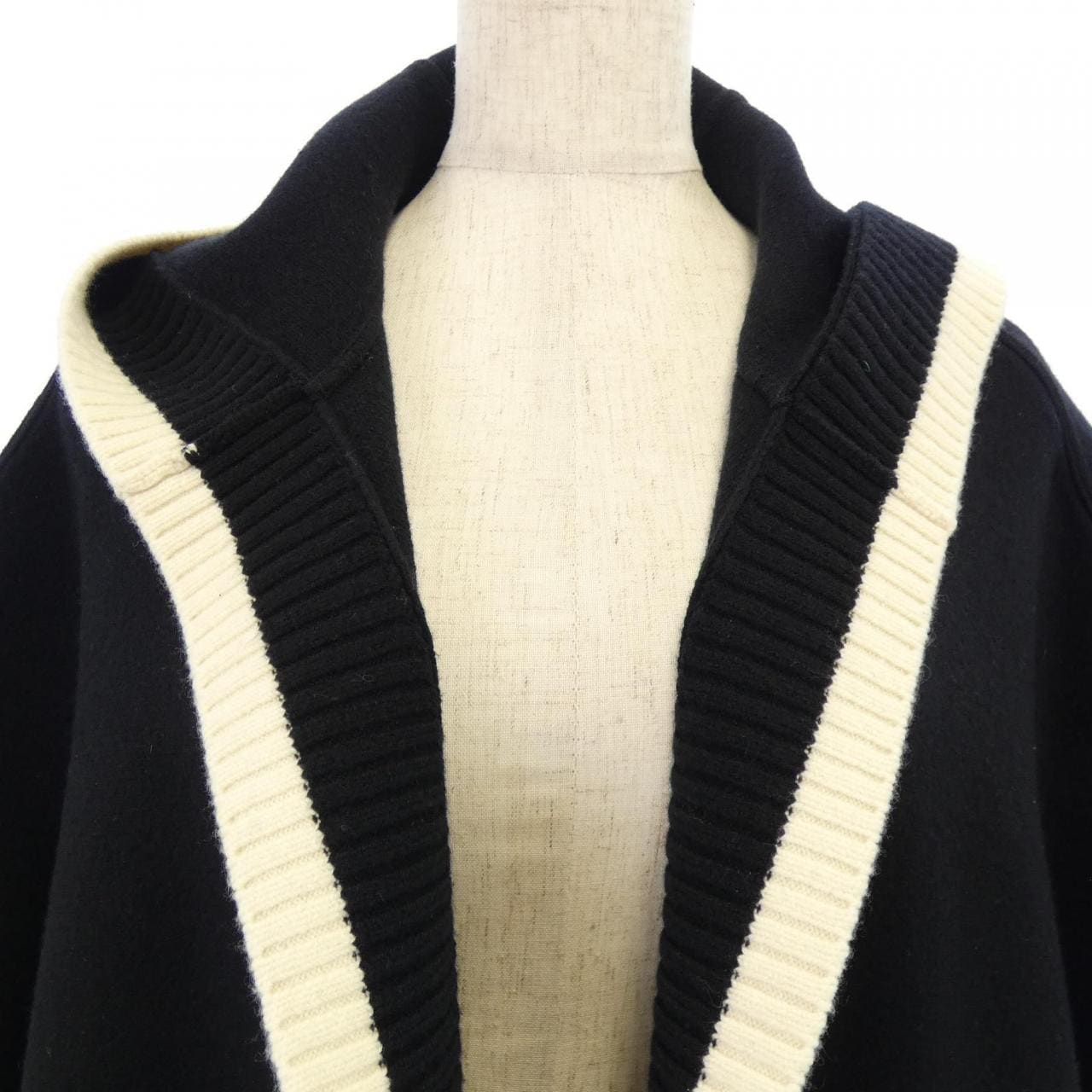 バーバリー BURBERRY 80560101 ケープ