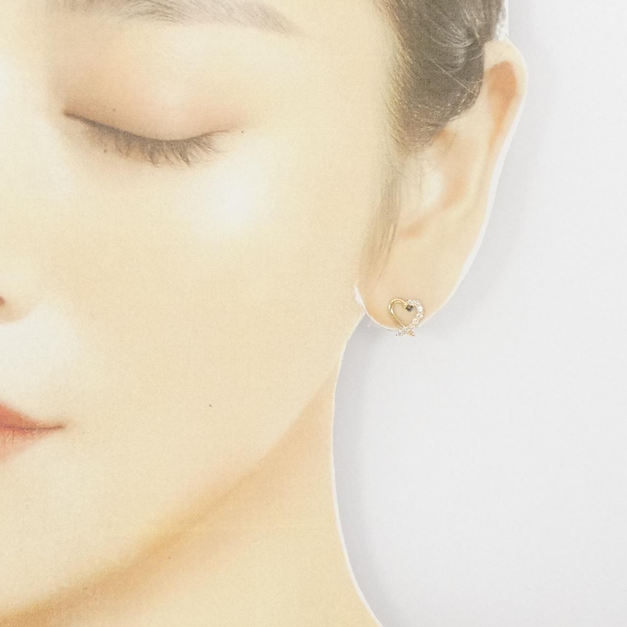 [BRAND NEW] K18YG heart Diamond earrings 0.20CT