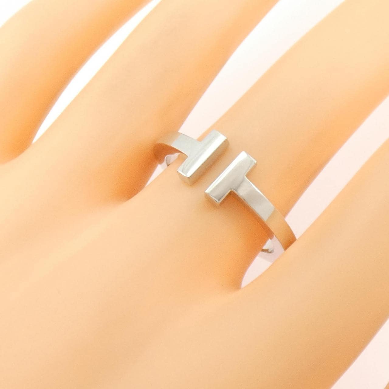 ティファニー Tスクエア リング