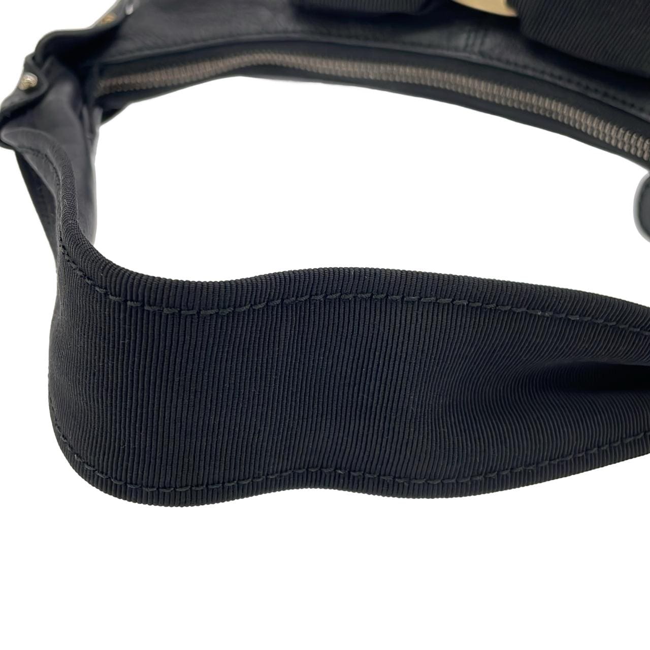 サルヴァトーレフェラガモ 21 B505 ショルダーバッグ