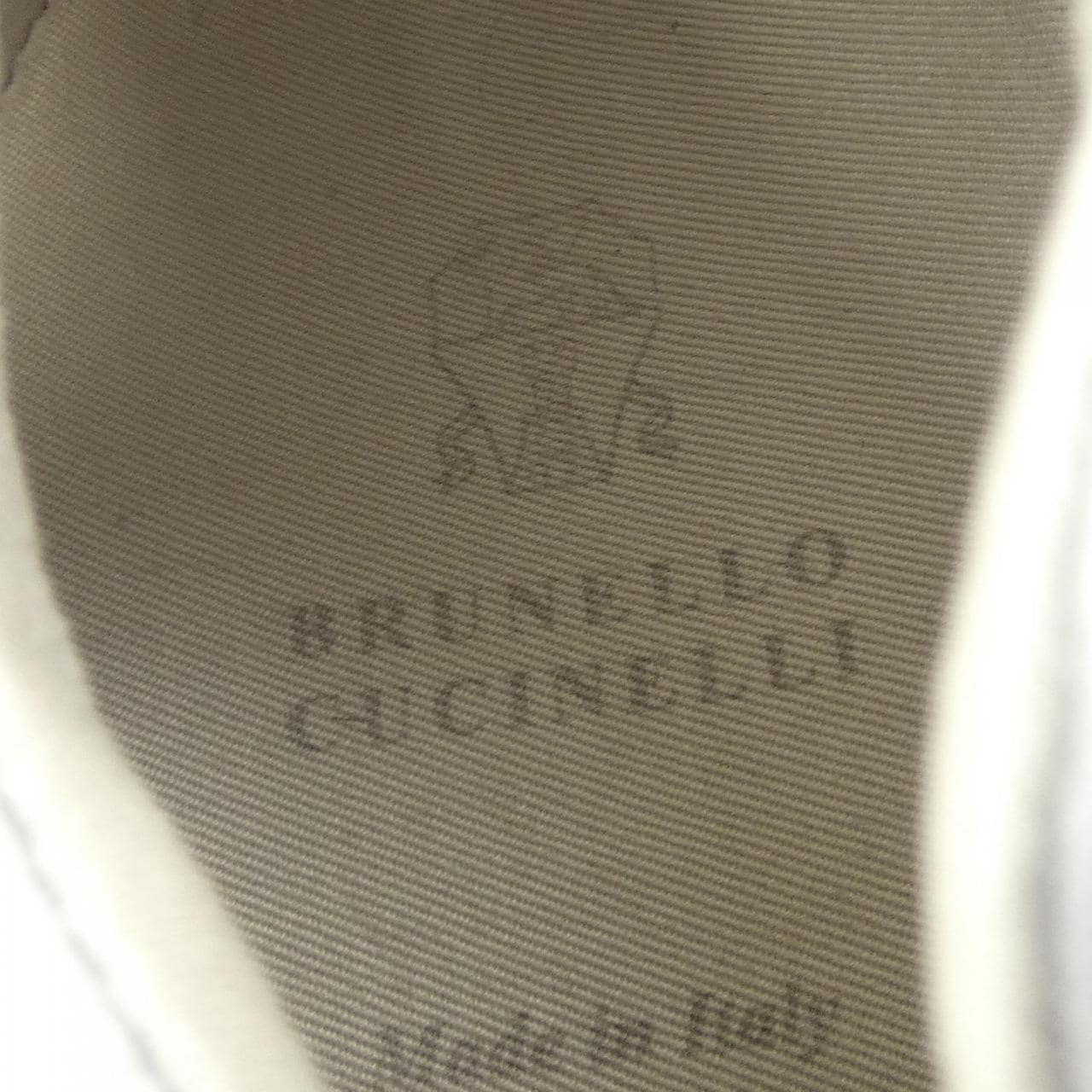 ブルネロクチネリ BRUNELLO CUCINELLI スニーカー