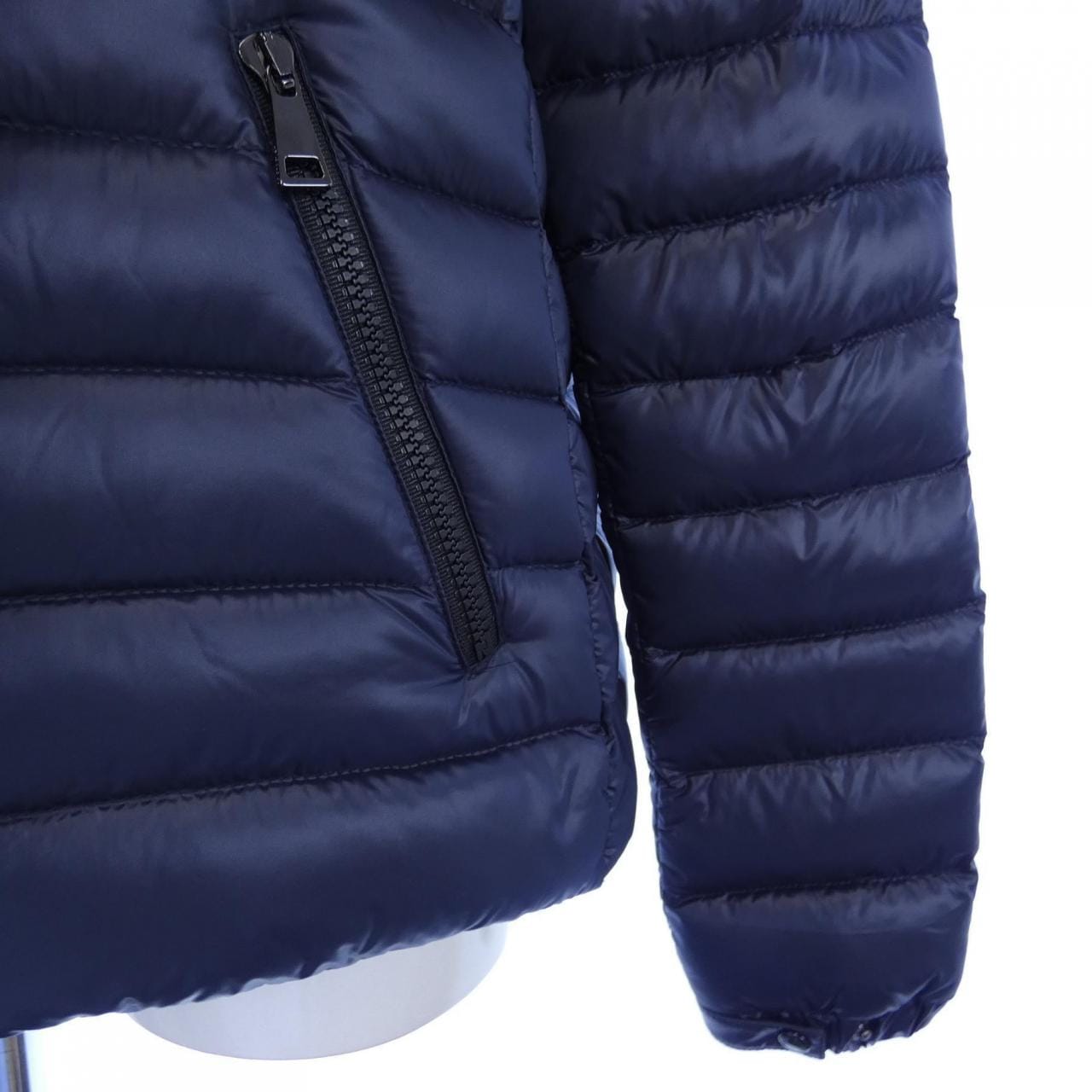 モンクレール MONCLER ダウンジャケット