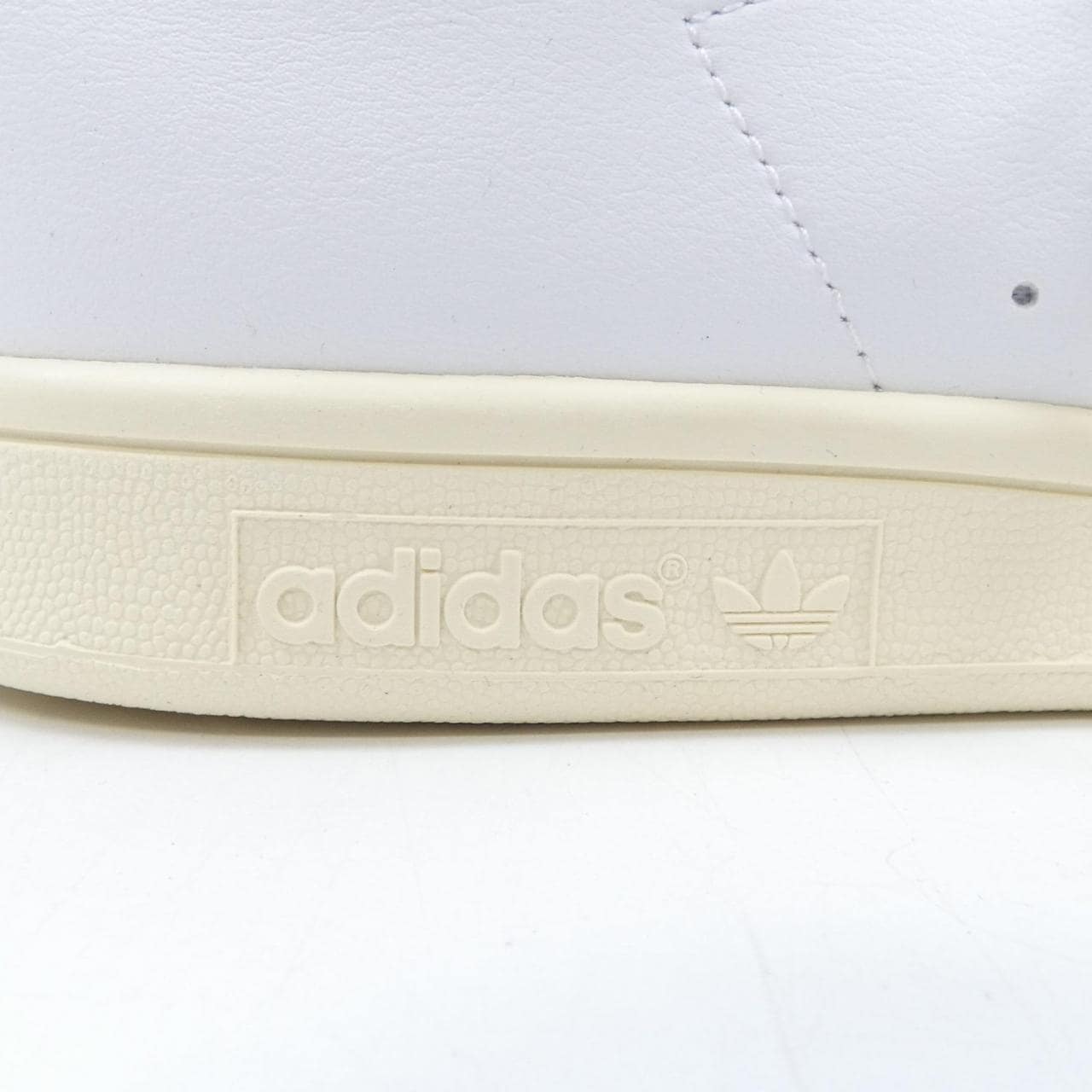 アディダス ADIDAS スニーカー