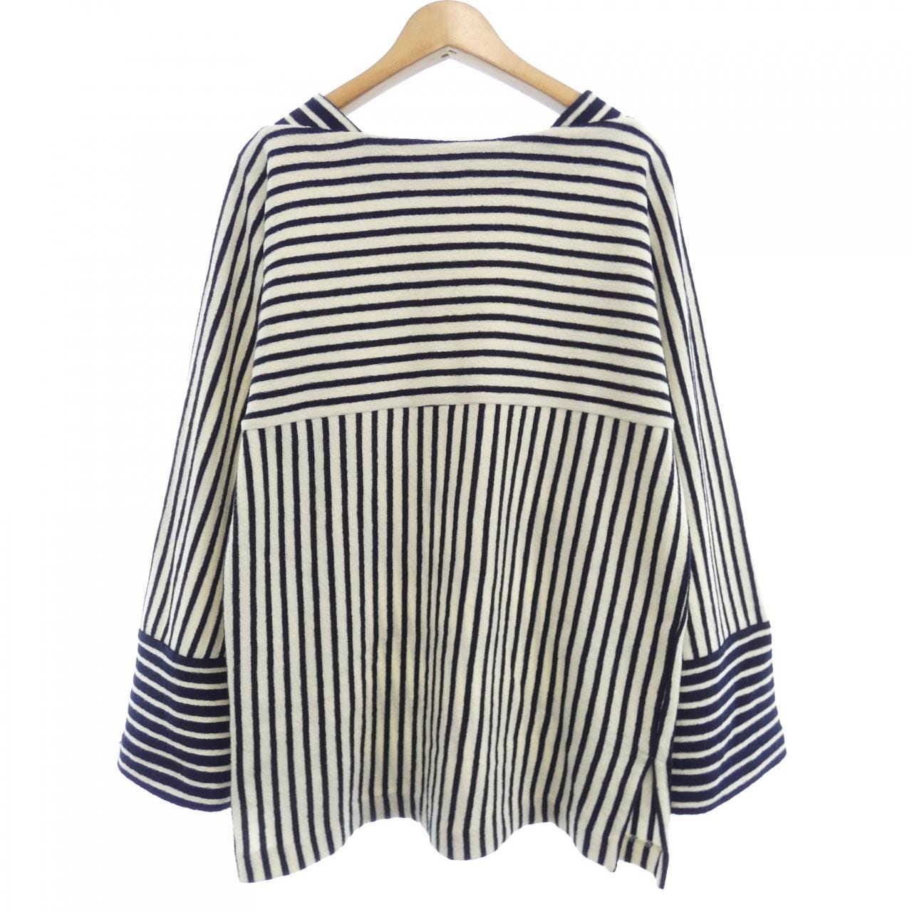 ロエベ LOEWE トップス