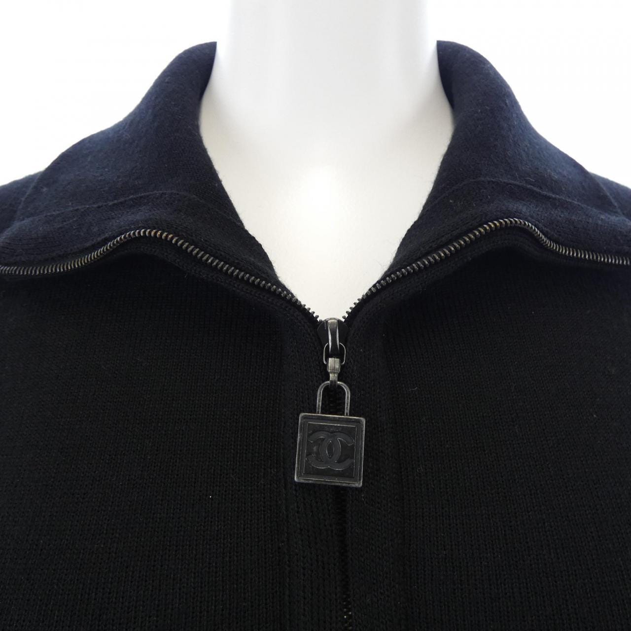 【ヴィンテージ】シャネル CHANEL IDENTFICATION P22075V01420 03A ジャケット