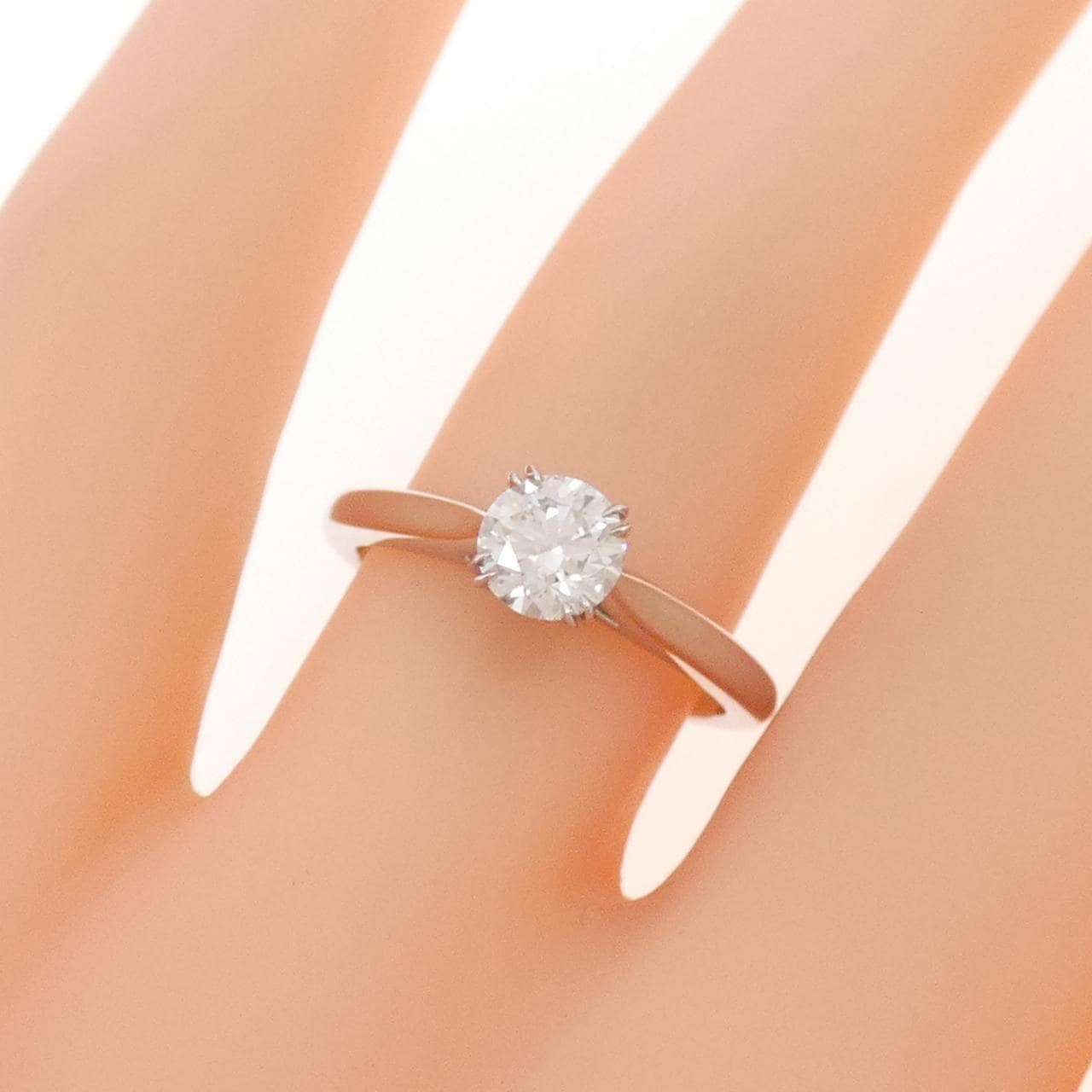 ハリーウィンストン ソリティア リング 0.51CT F VS2 3EXT