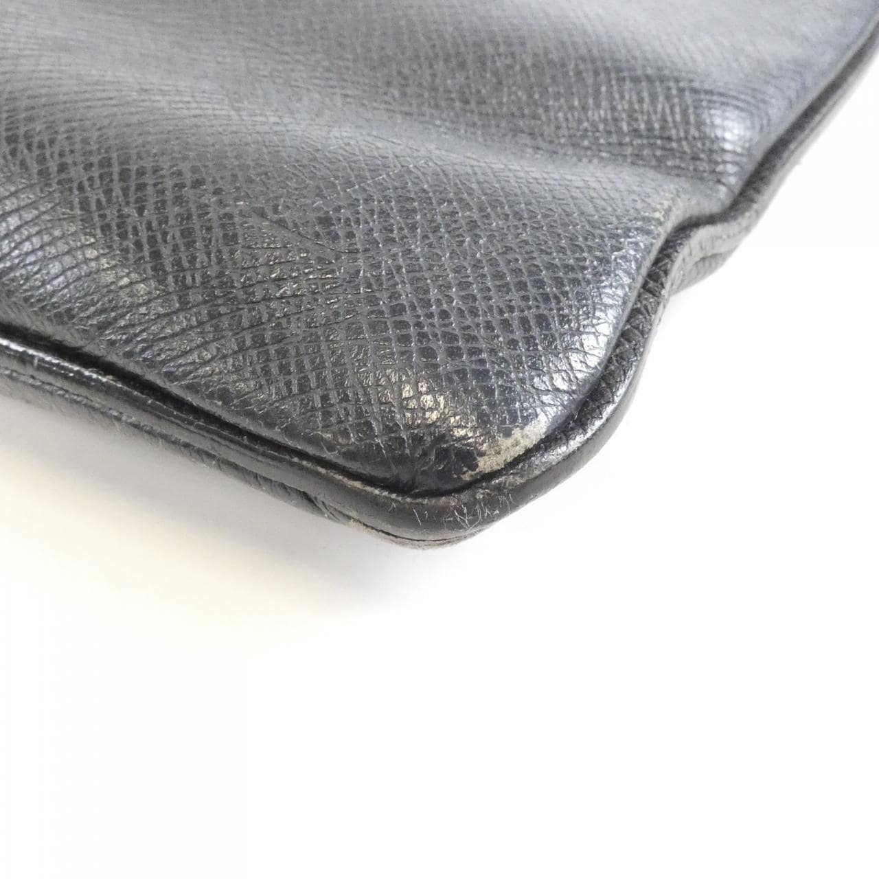 ルイヴィトン タイガ サシャ M32629 ショルダーバッグ