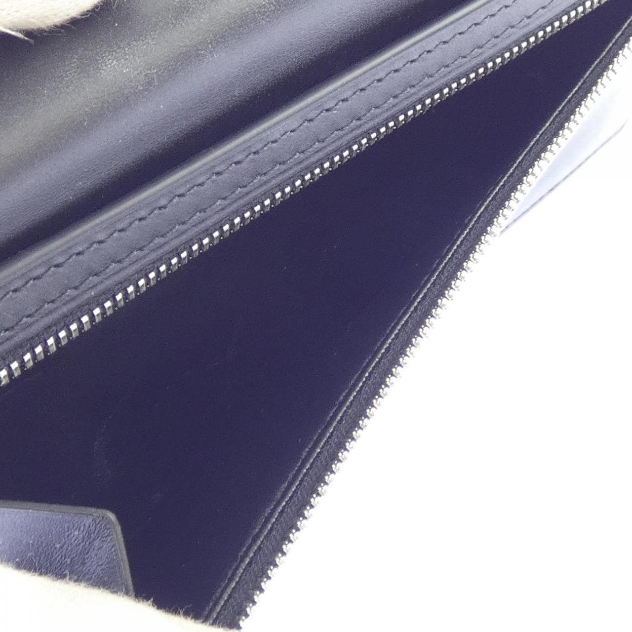 ベルルッティ Berluti サンタルスクリットレザージップロング WALLET