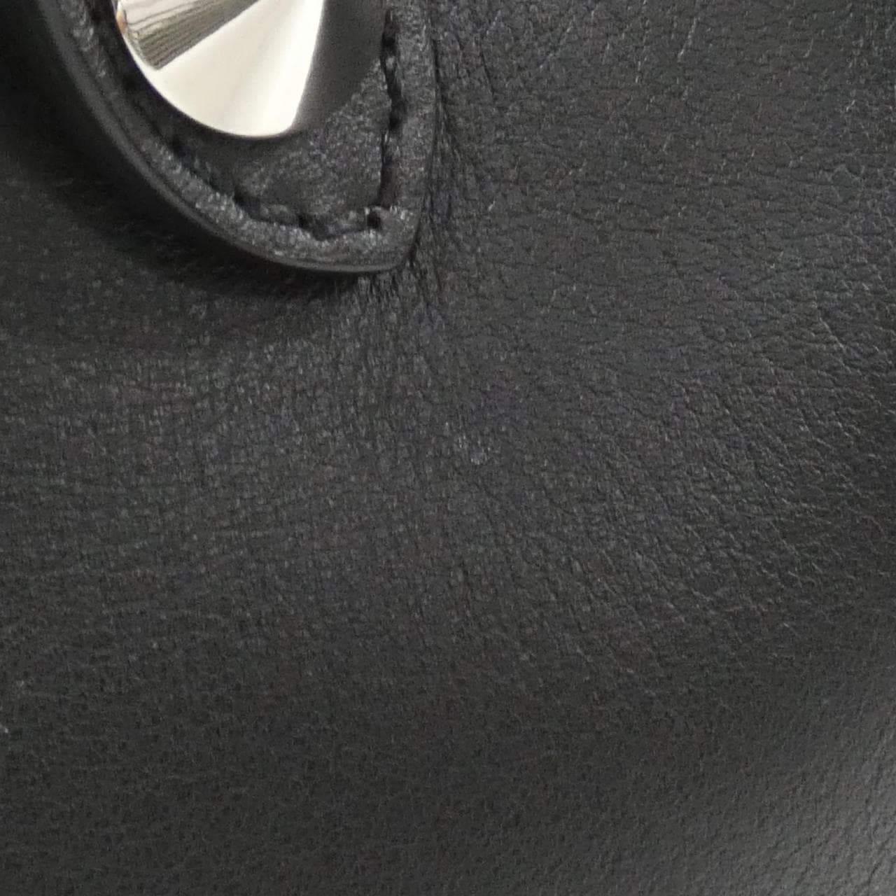 フェンディ バイ ザ ウェイ ミディアム 8BL146 1D5 バッグ