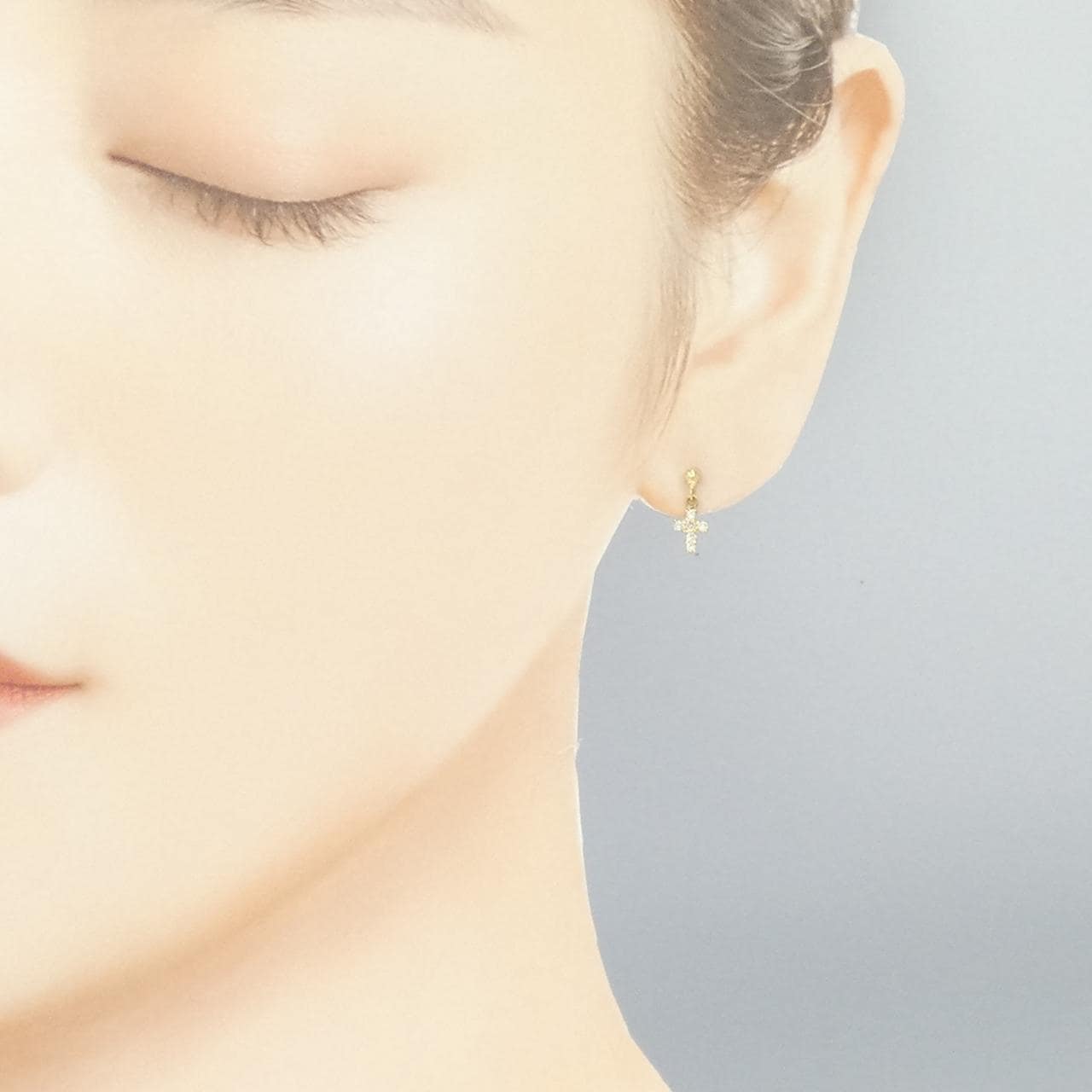 K18YG クロス ダイヤモンド ピアス 0.12CT