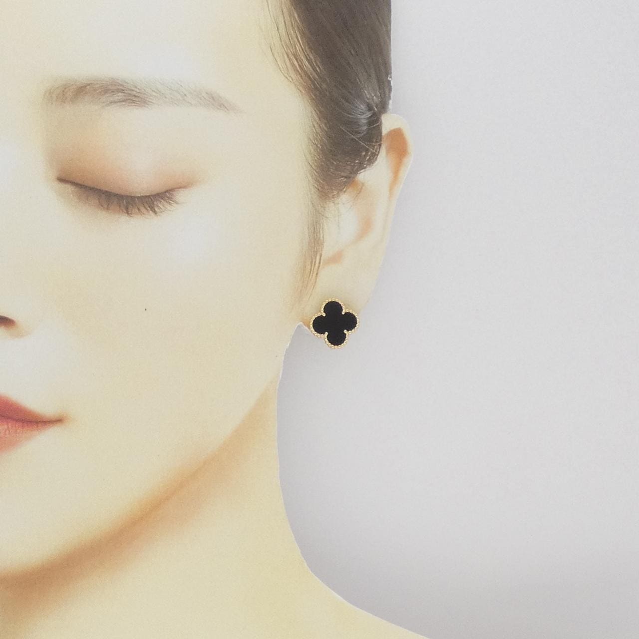 ヴァンクリーフ&アーペル ヴィンテージアルハンブラ ピアス