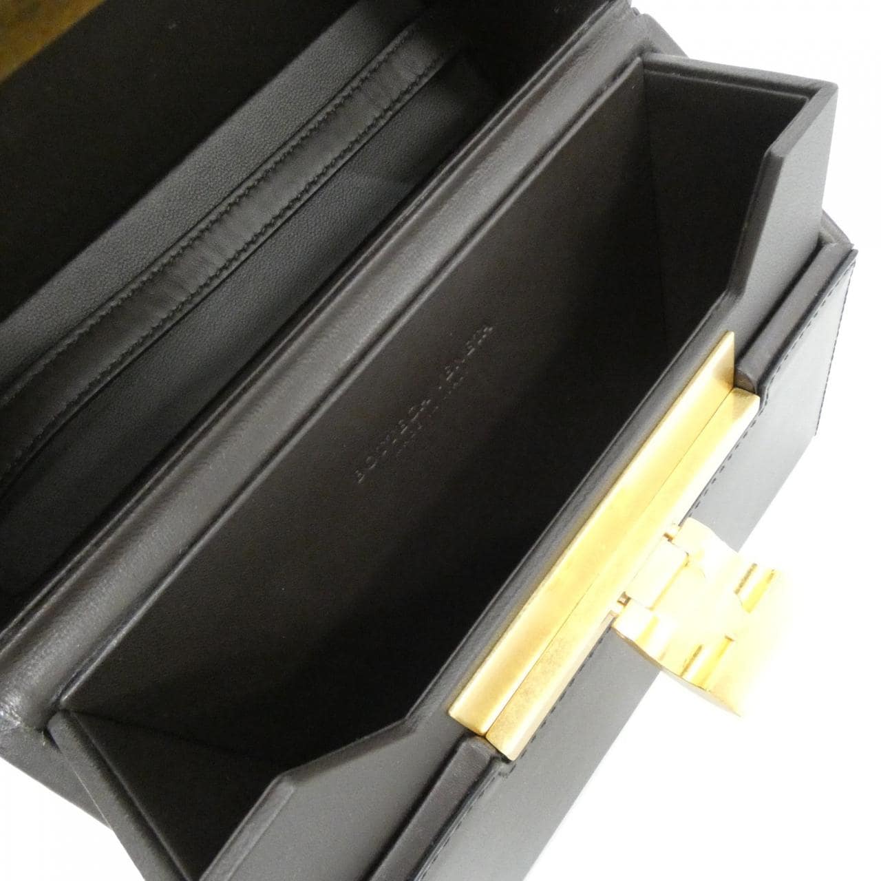 【新品】ボッテガヴェネタ 577038 VMAU2 ショルダーバッグ