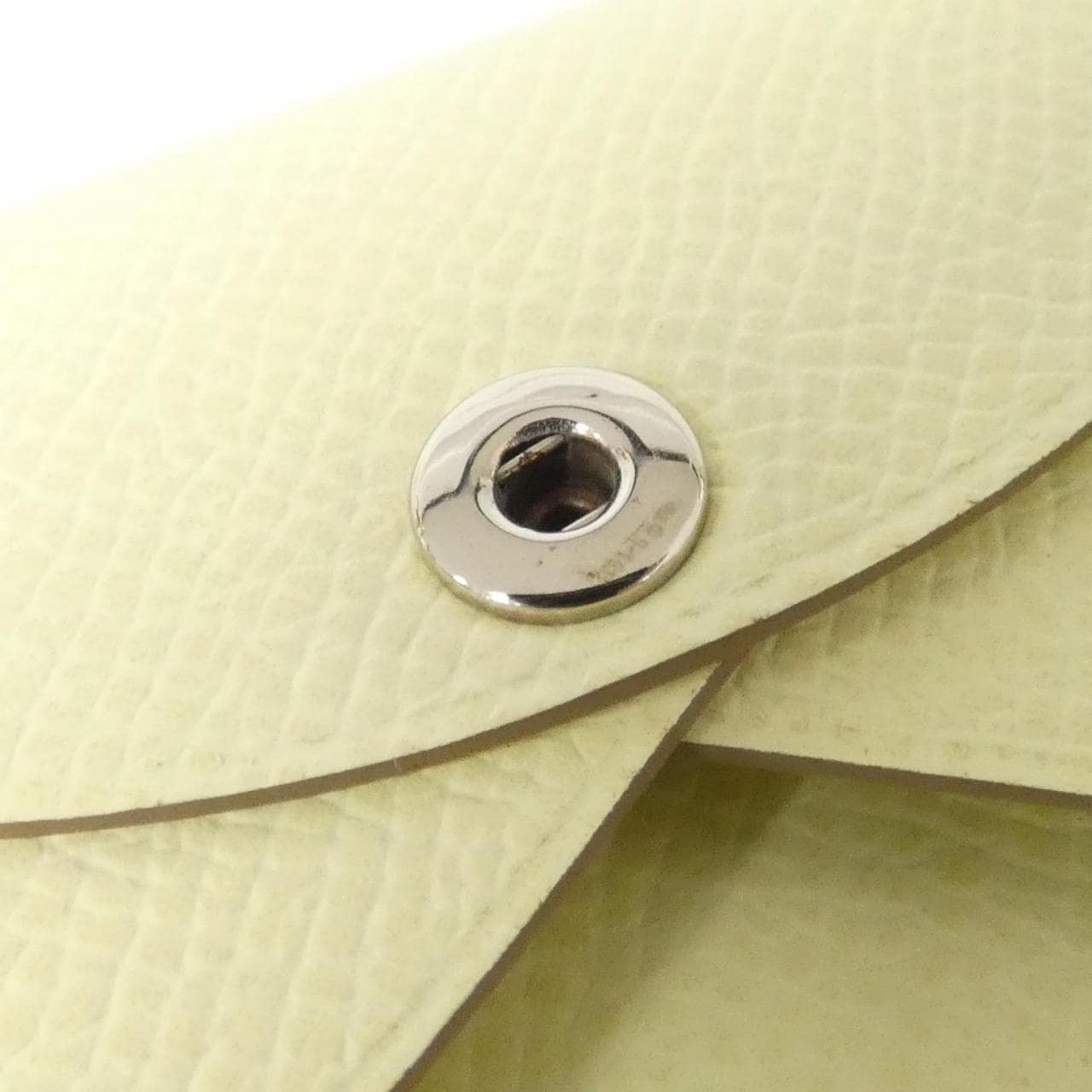 エルメス カルヴィ 044164CK カードケース