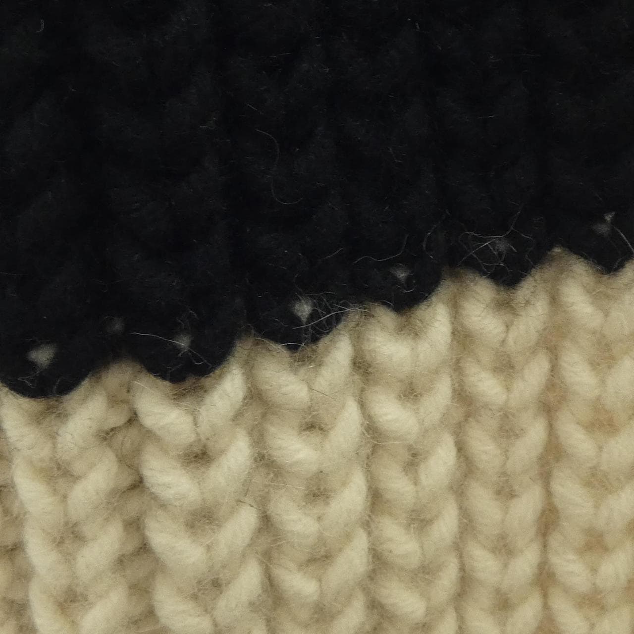 アーペーセー A.P.C. MUFFLER