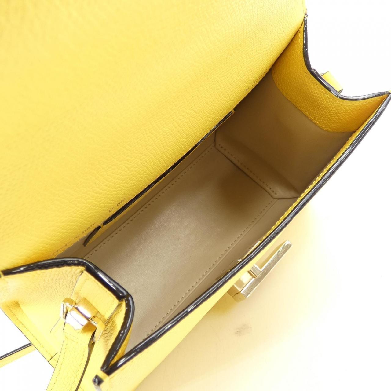 ヴァレクストラ VALEXTRA イジィデ ISIDE WBES0022028LOC99 BAG