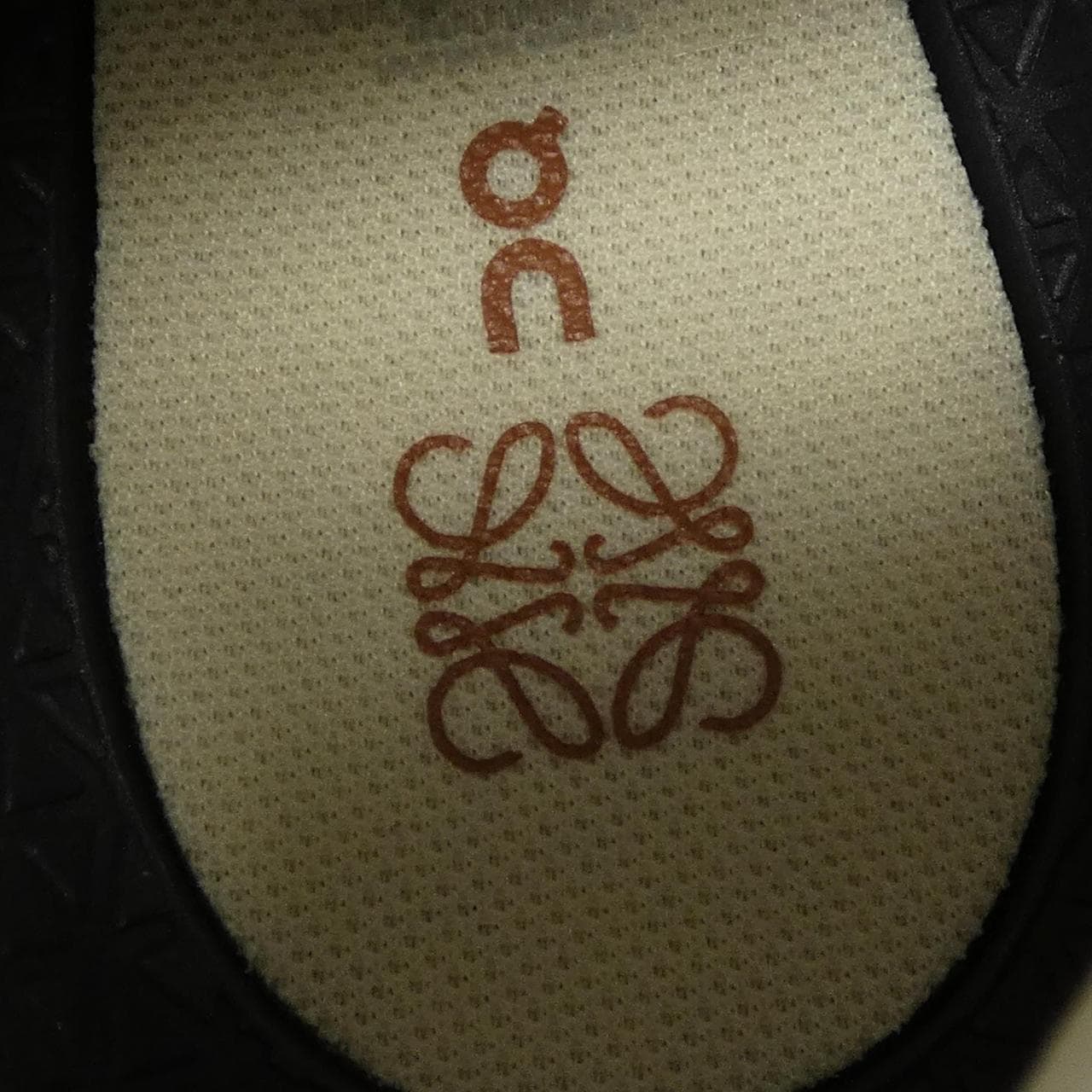 ロエベ LOEWE M929282X03 スニーカー