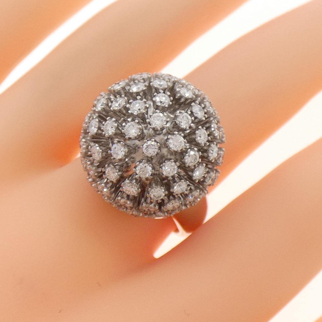 K18WG ダイヤモンド リング 2.24CT