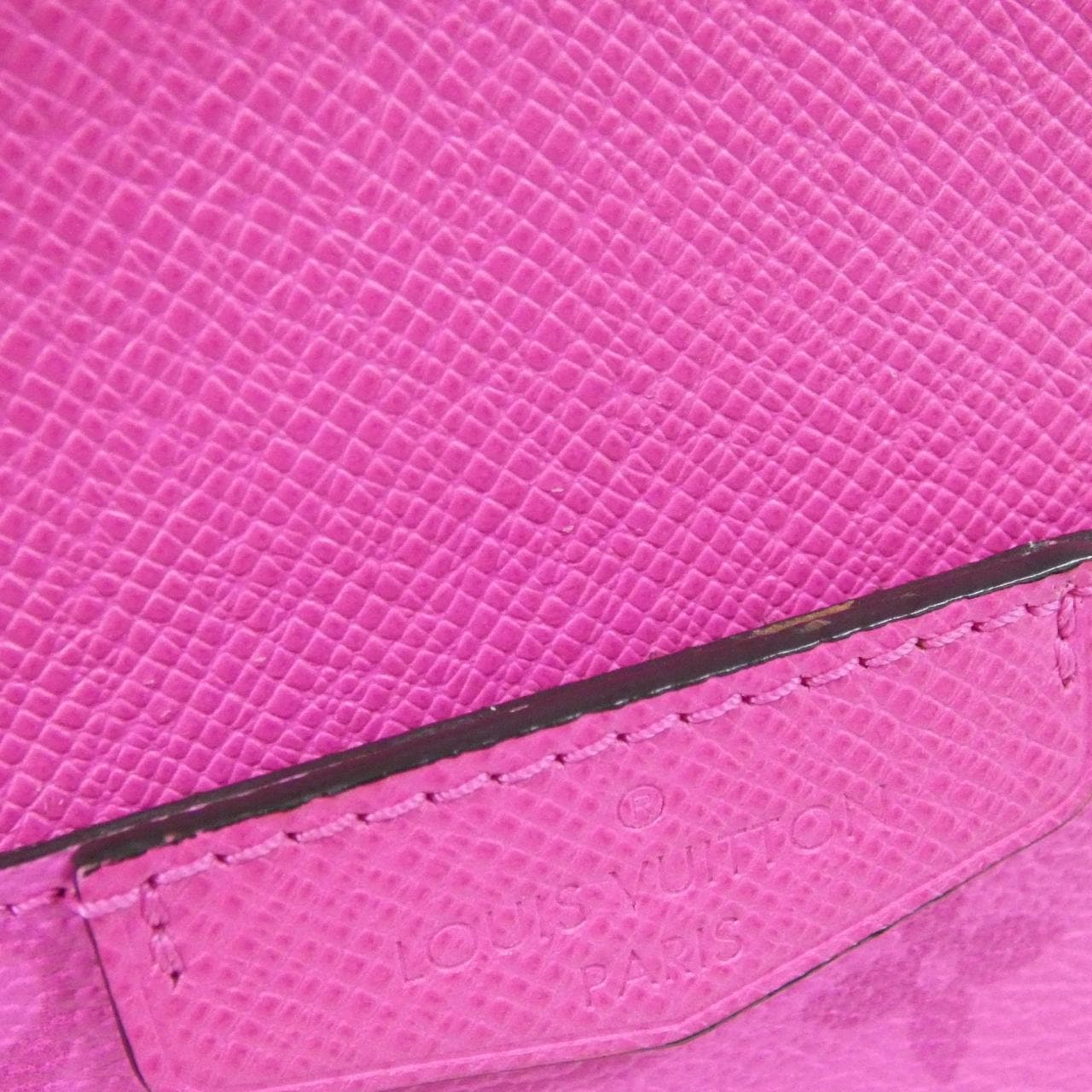 ルイヴィトン タイガ ラマ アウトドア スリングバッグ M30767 ショルダーバッグ