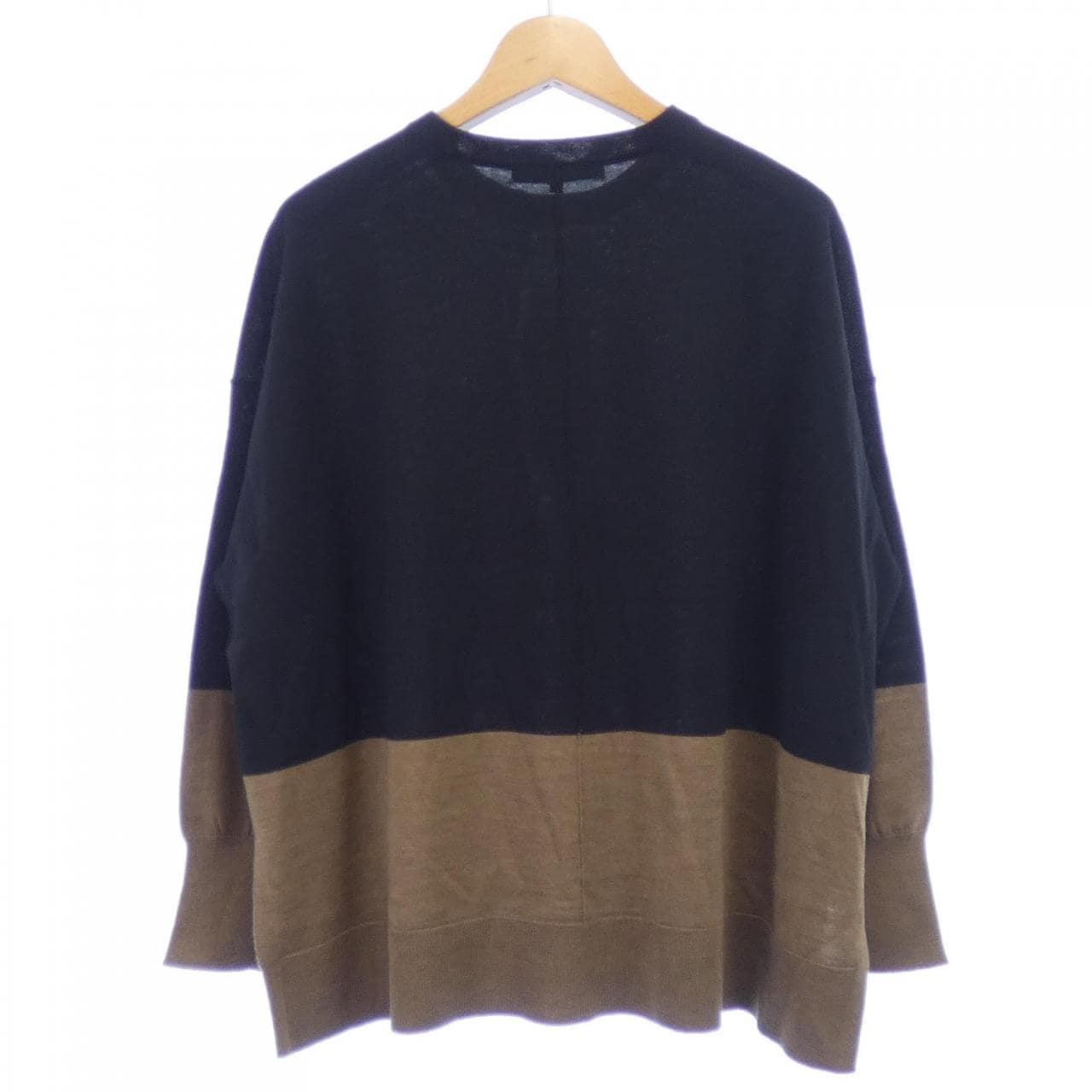 ニジュウサンク 23区 ニット