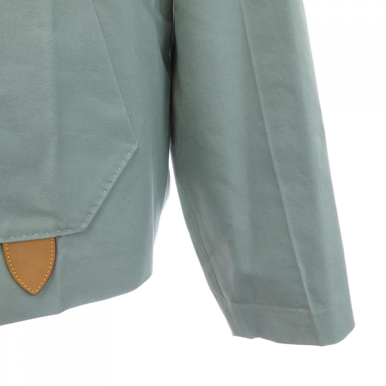 LOUIS VUITTON HGB69WJLW 上衣