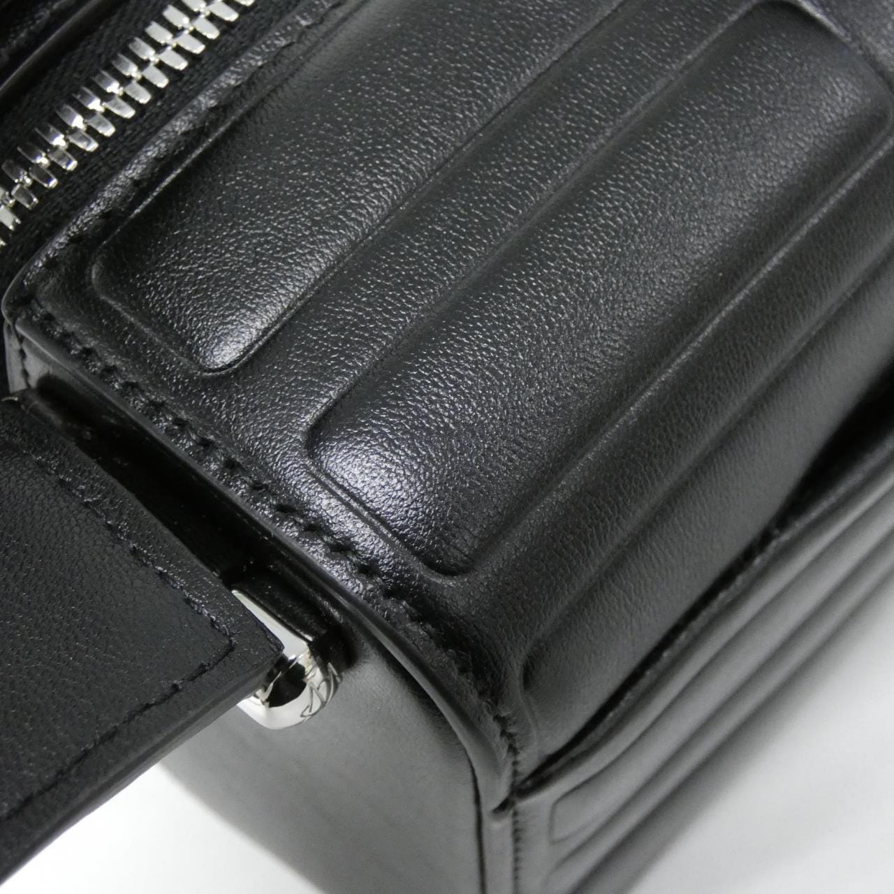 リモワ GROOVE 52500079 ショルダーバッグ