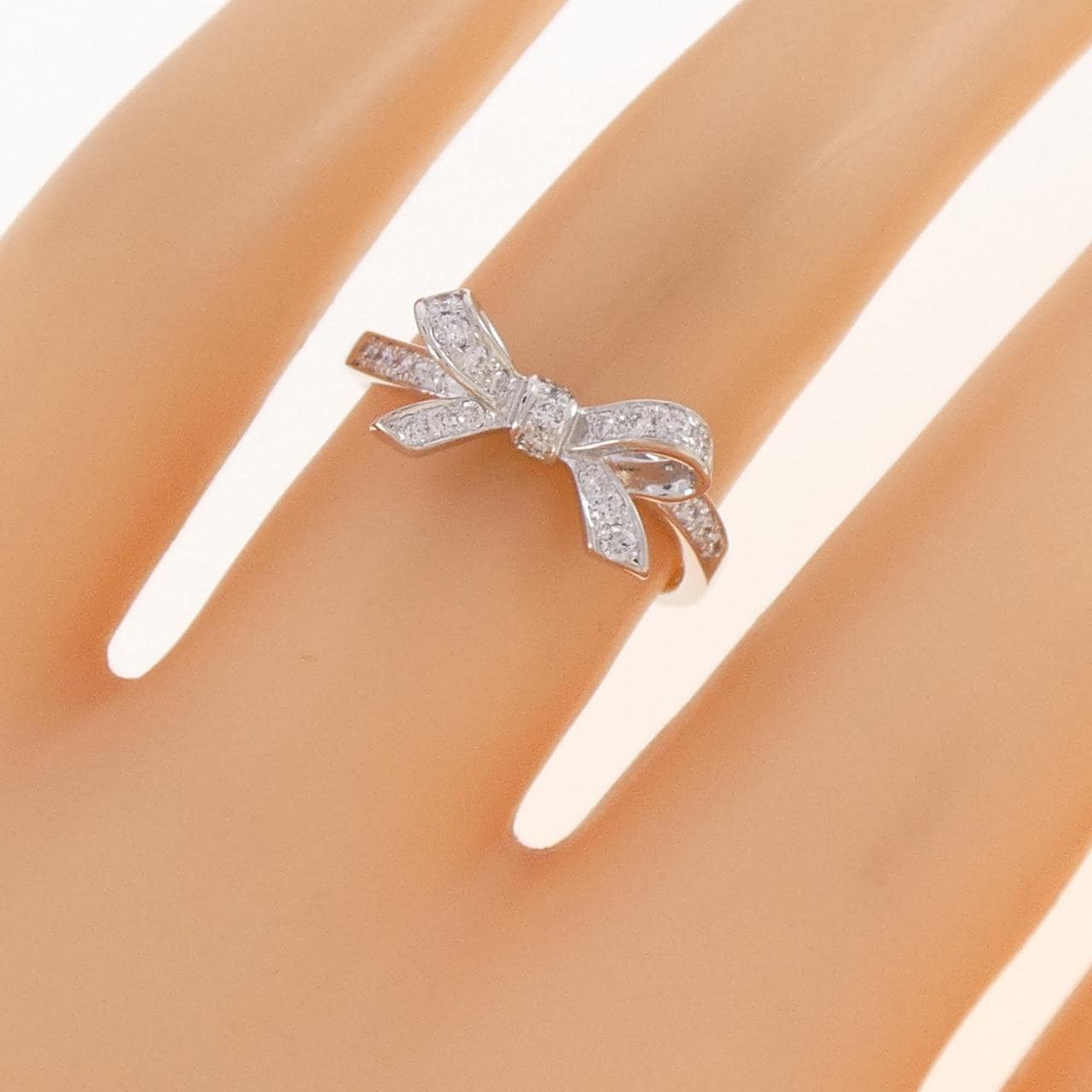 ヴァンドーム リボン ダイヤモンド リング 0.19CT