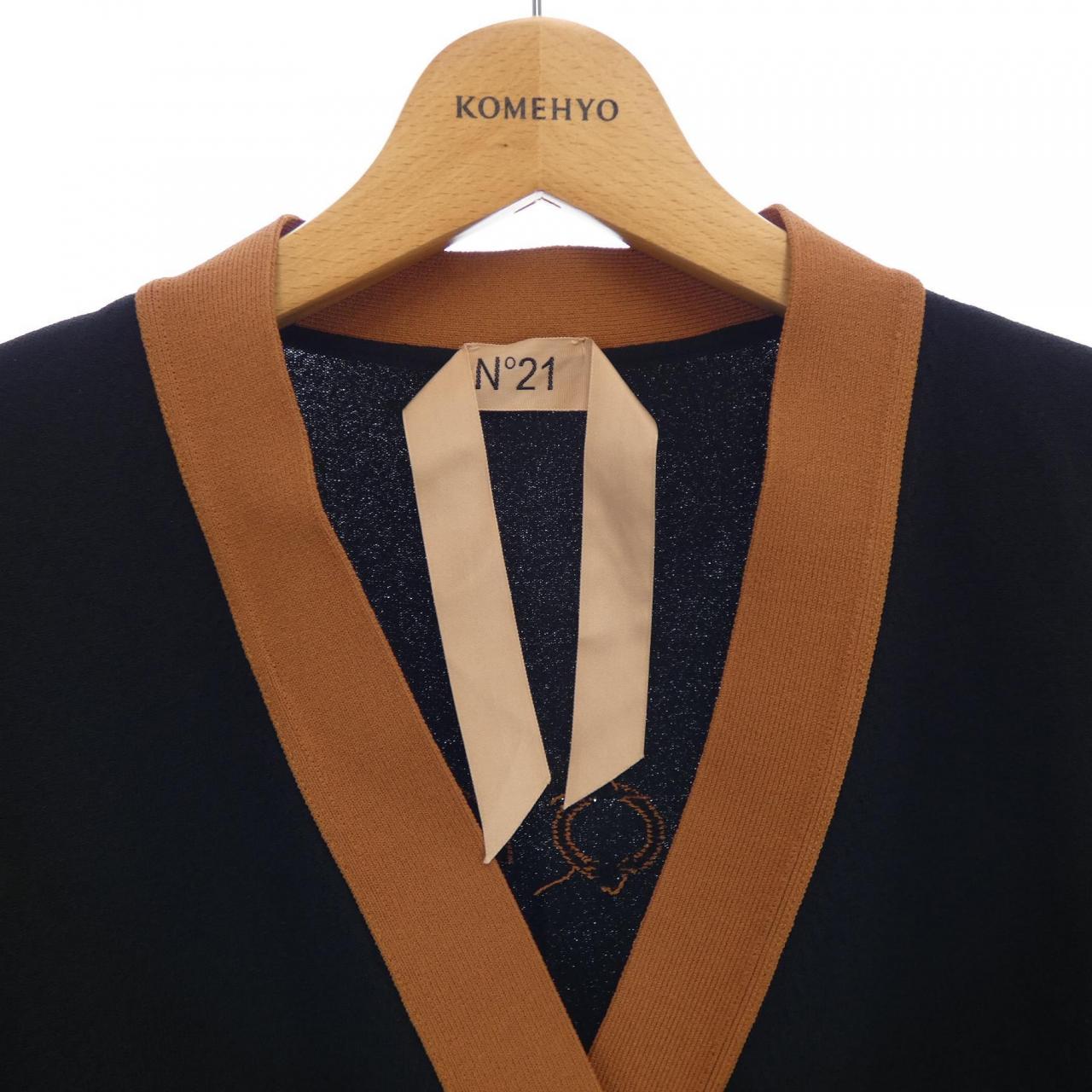 ヌメロヴェントゥーノ N°21 カーディガン