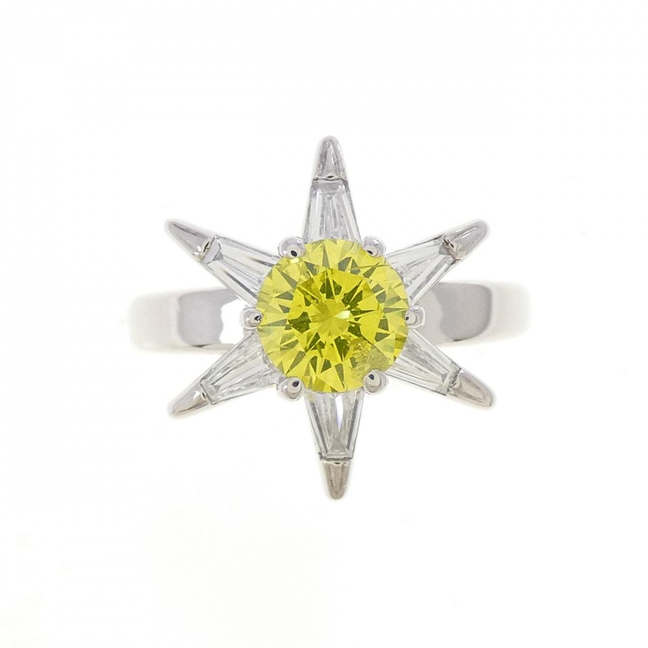 PT900 ダイヤモンド リング 0.704CT