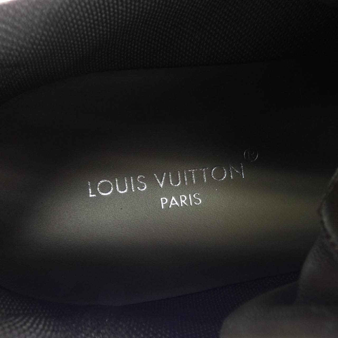 ルイヴィトン LOUIS VUITTON LVアークライトライン スニーカー