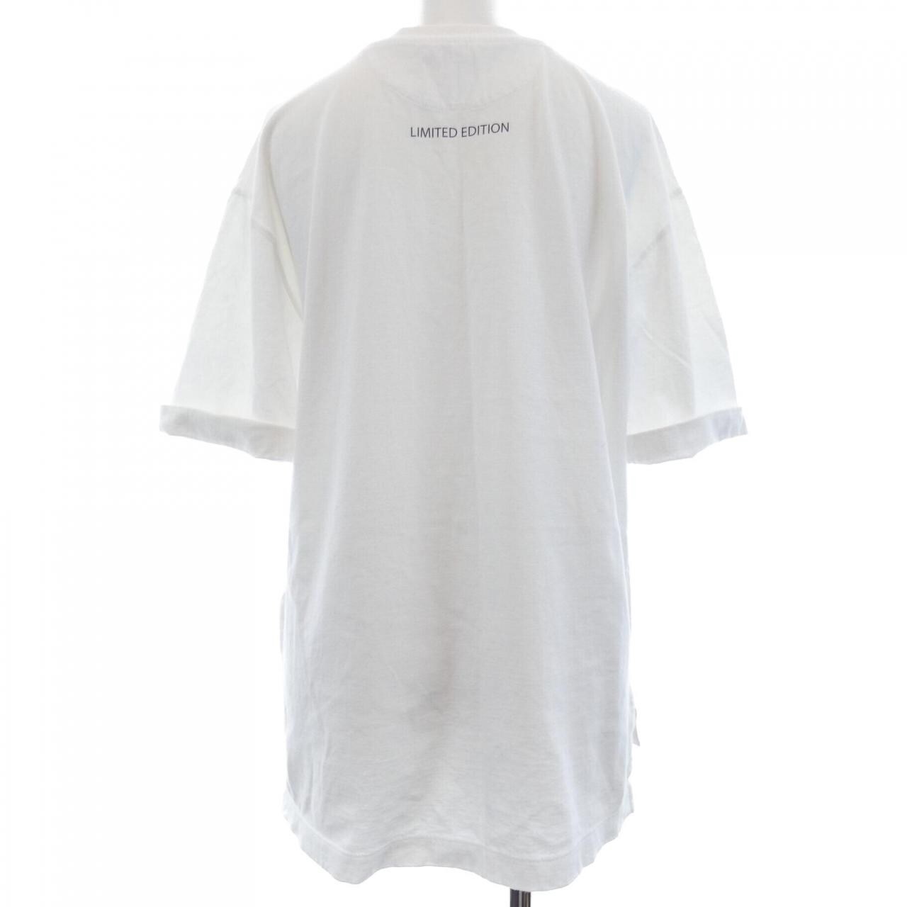フェンディ FENDI FS7011 AA6P Tシャツ