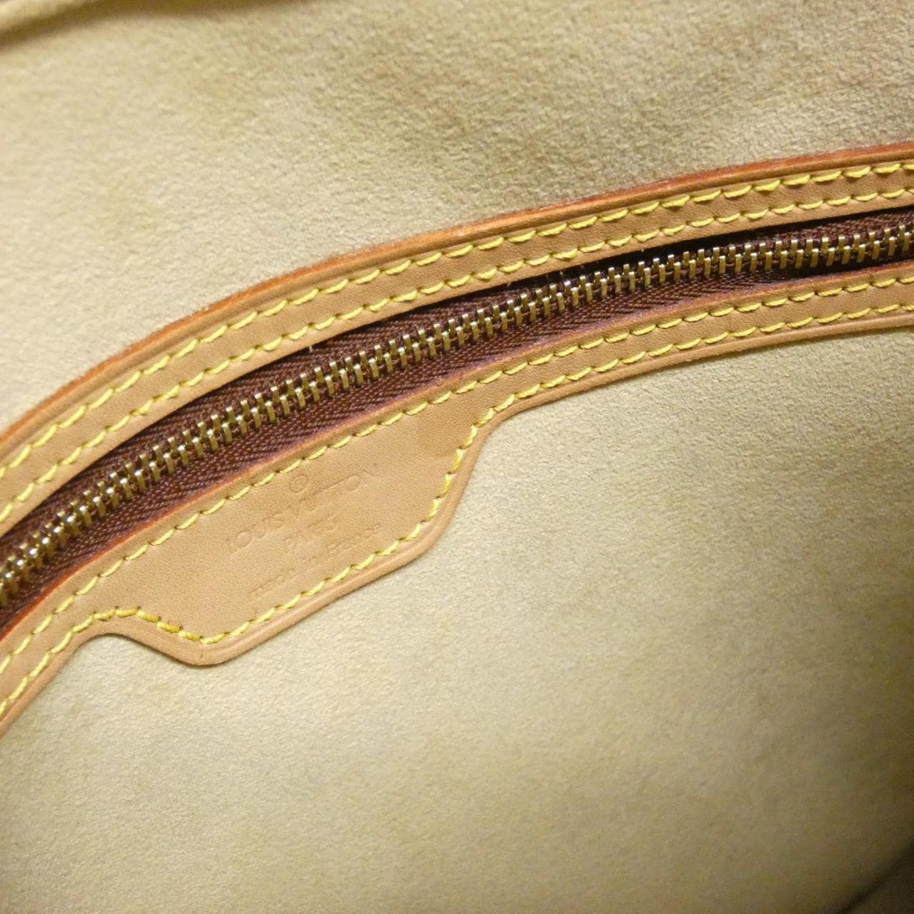 ルイヴィトン モノグラム ルーピング GM M51145 ショルダーバッグ