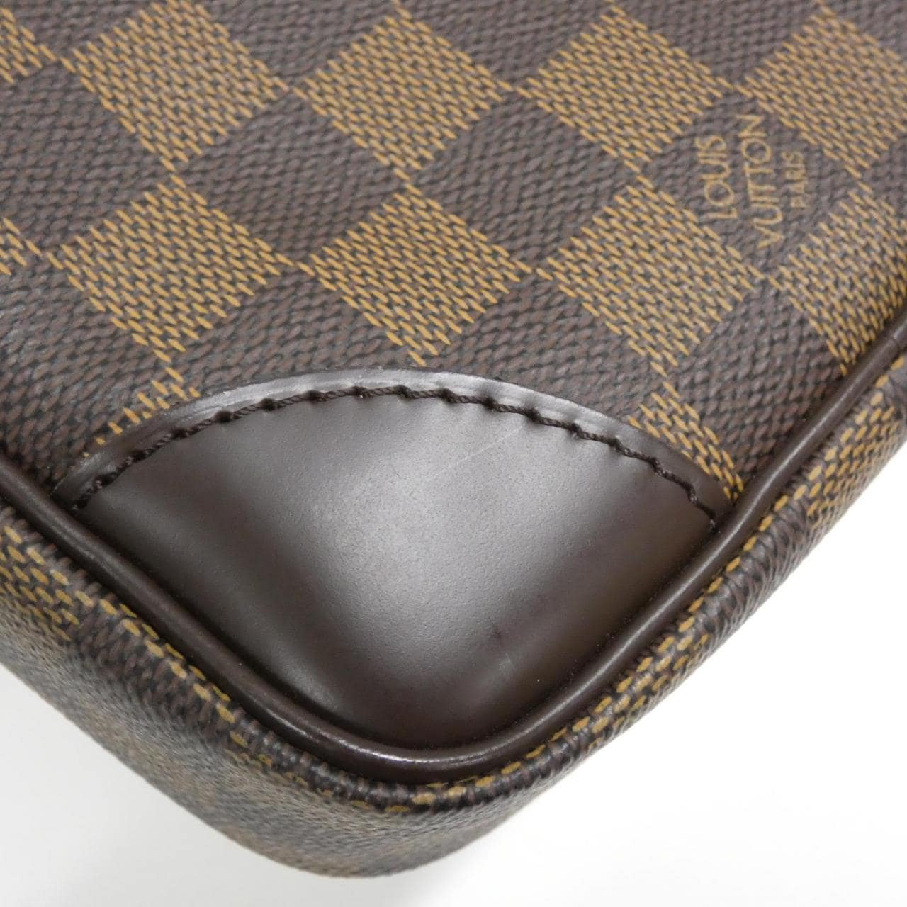 LOUIS VUITTON Damier Danube N48061 单肩包