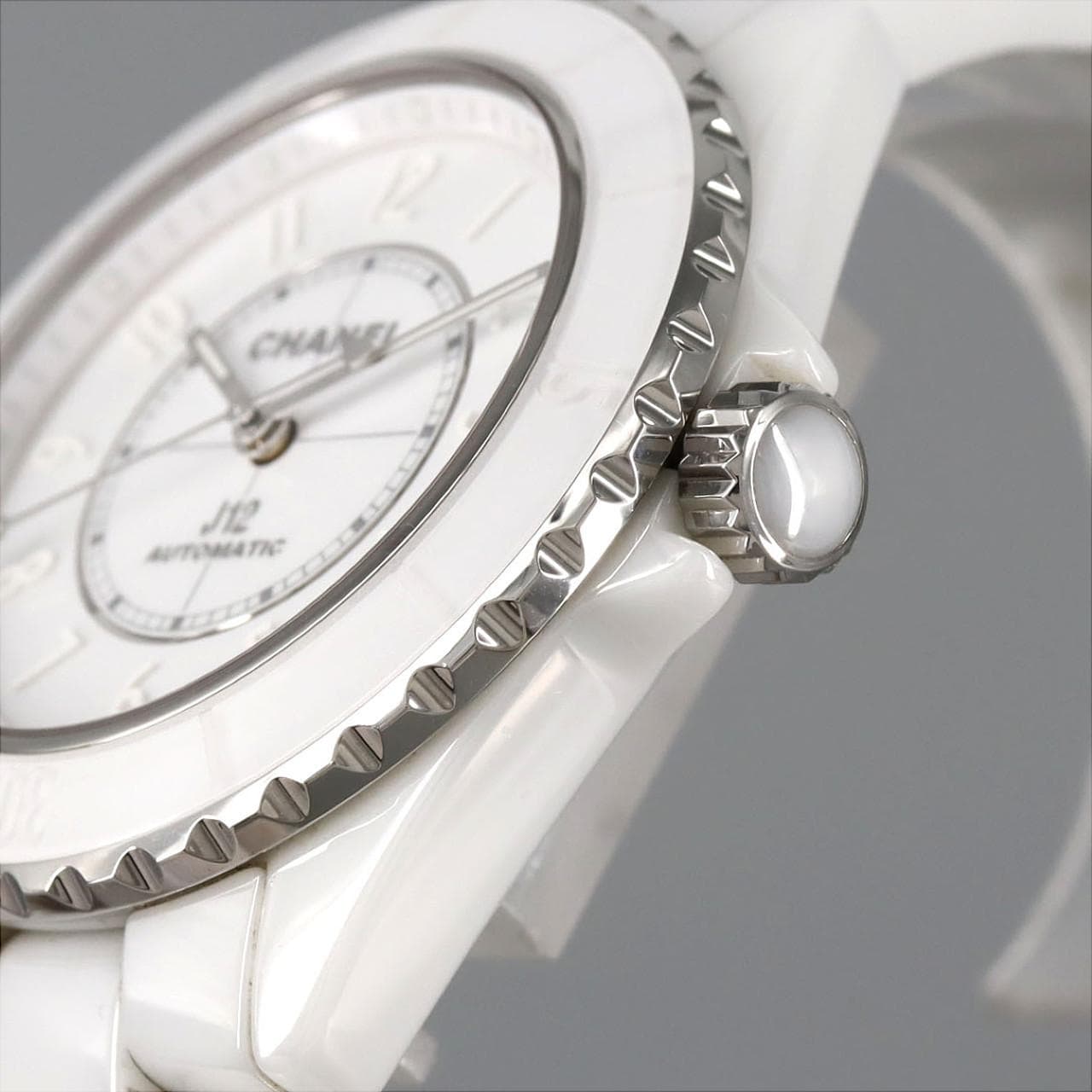 シャネル J12ファントムキャリバー12.1 38mmセラミック H6186 セラミック 自動巻