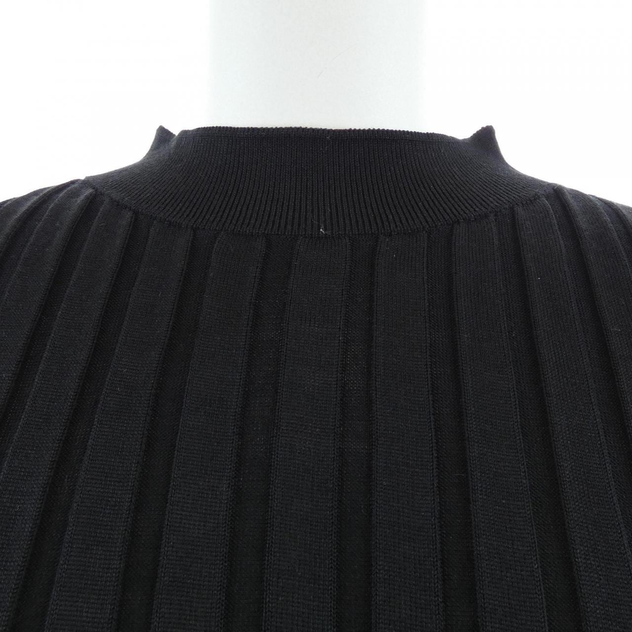 SOUTIENCOLLAR トップス