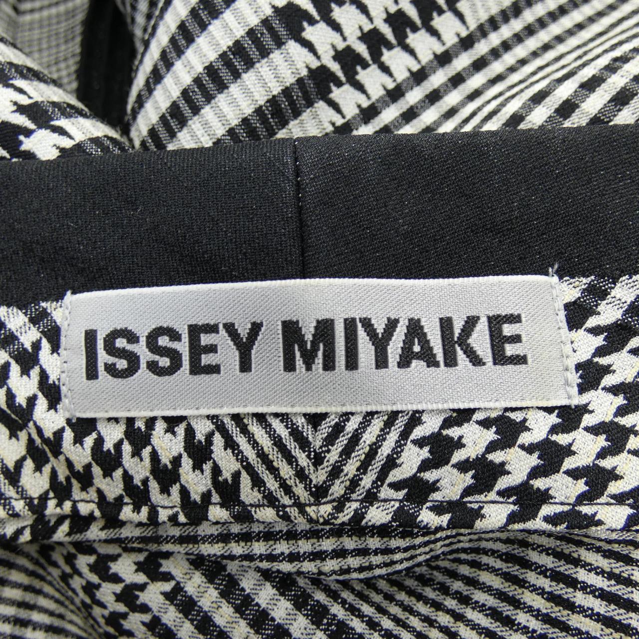 Issey Miyake ISSEY MIYAKE jacket
