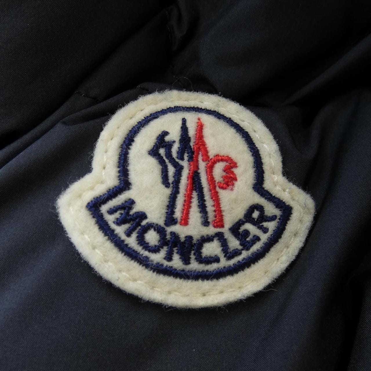 モンクレール MONCLER ダウンジャケット