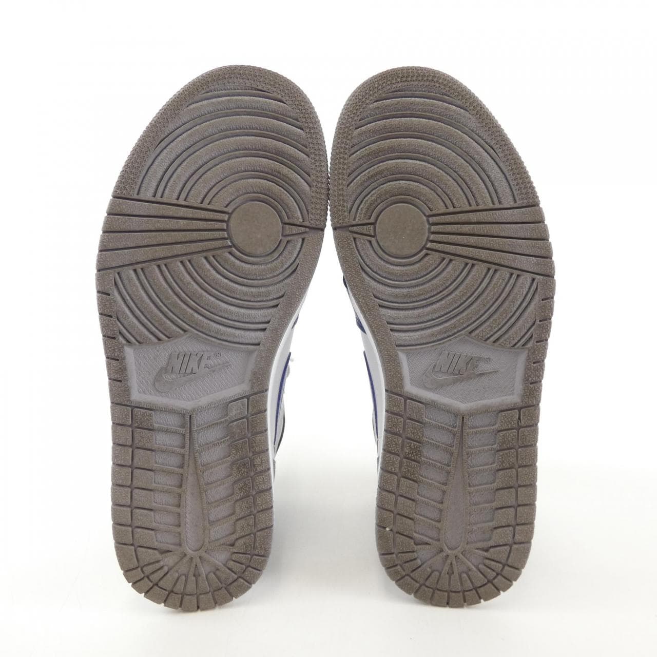 ナイキ NIKE スニーカー