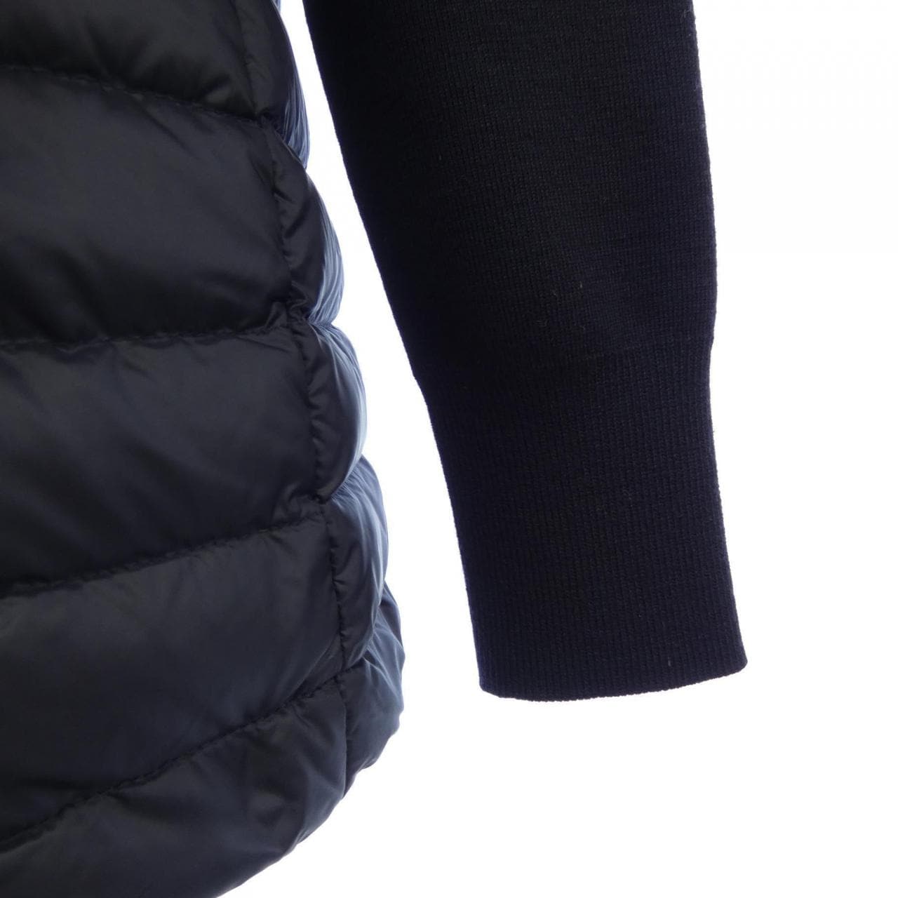モンクレール MONCLER ダウンジャケット