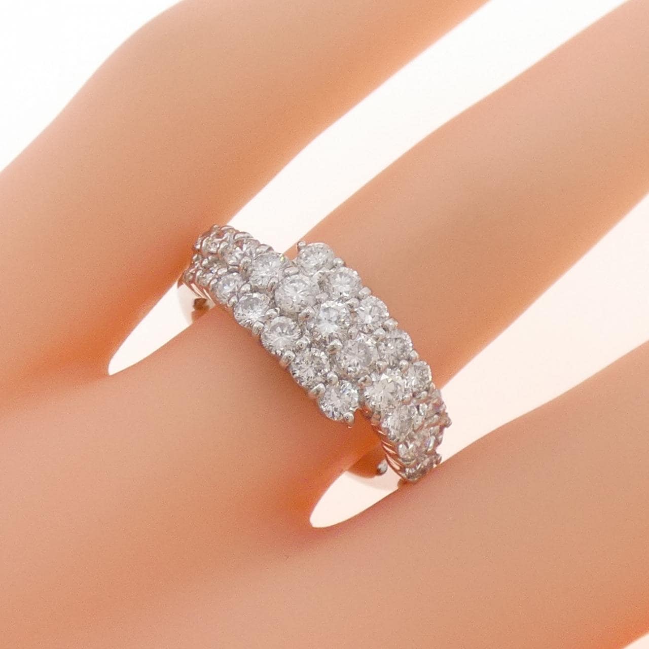 PT900钻石戒指 1.37克拉