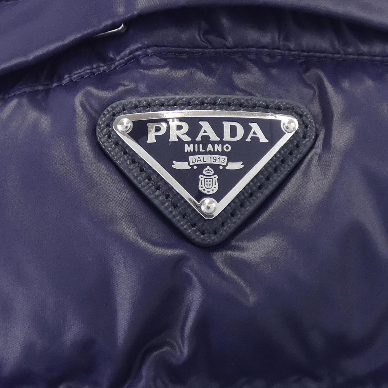 Prada PRADA三角标志290796 R212 AR0羽绒服
