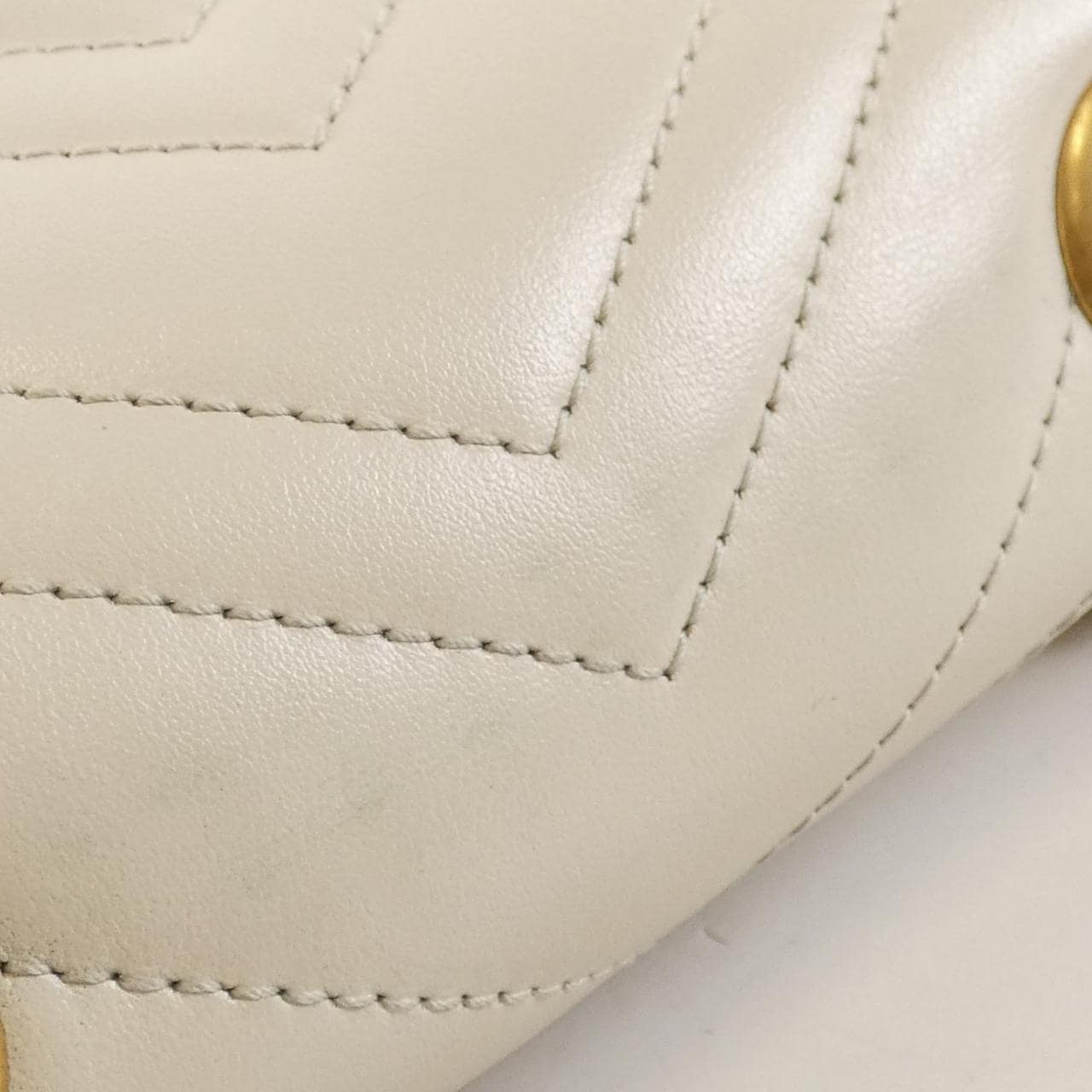 グッチ GG マーモント739682 AABZC ショルダーバッグ