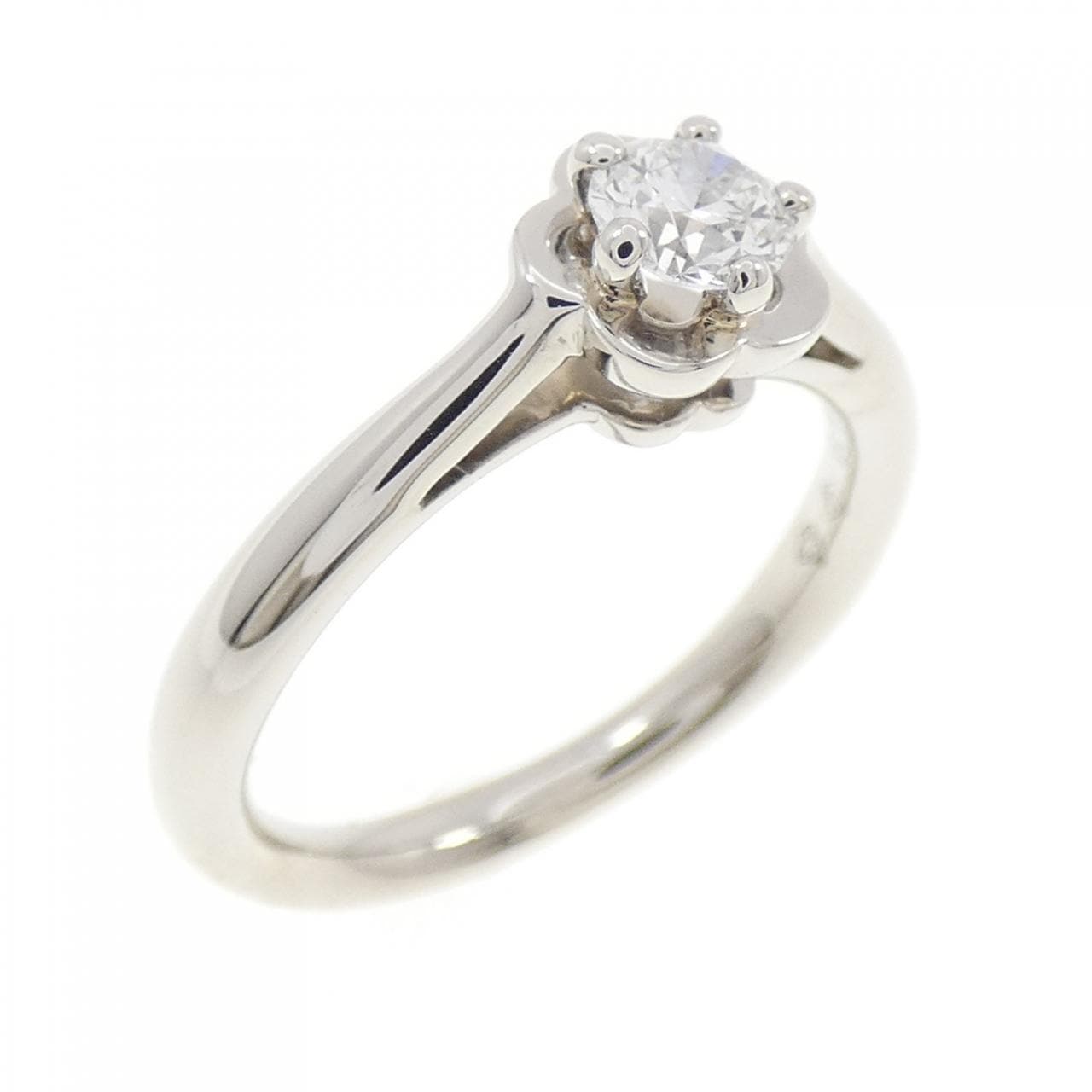 シャネル カメリア リング 0.30CT D VVS1 3EXT
